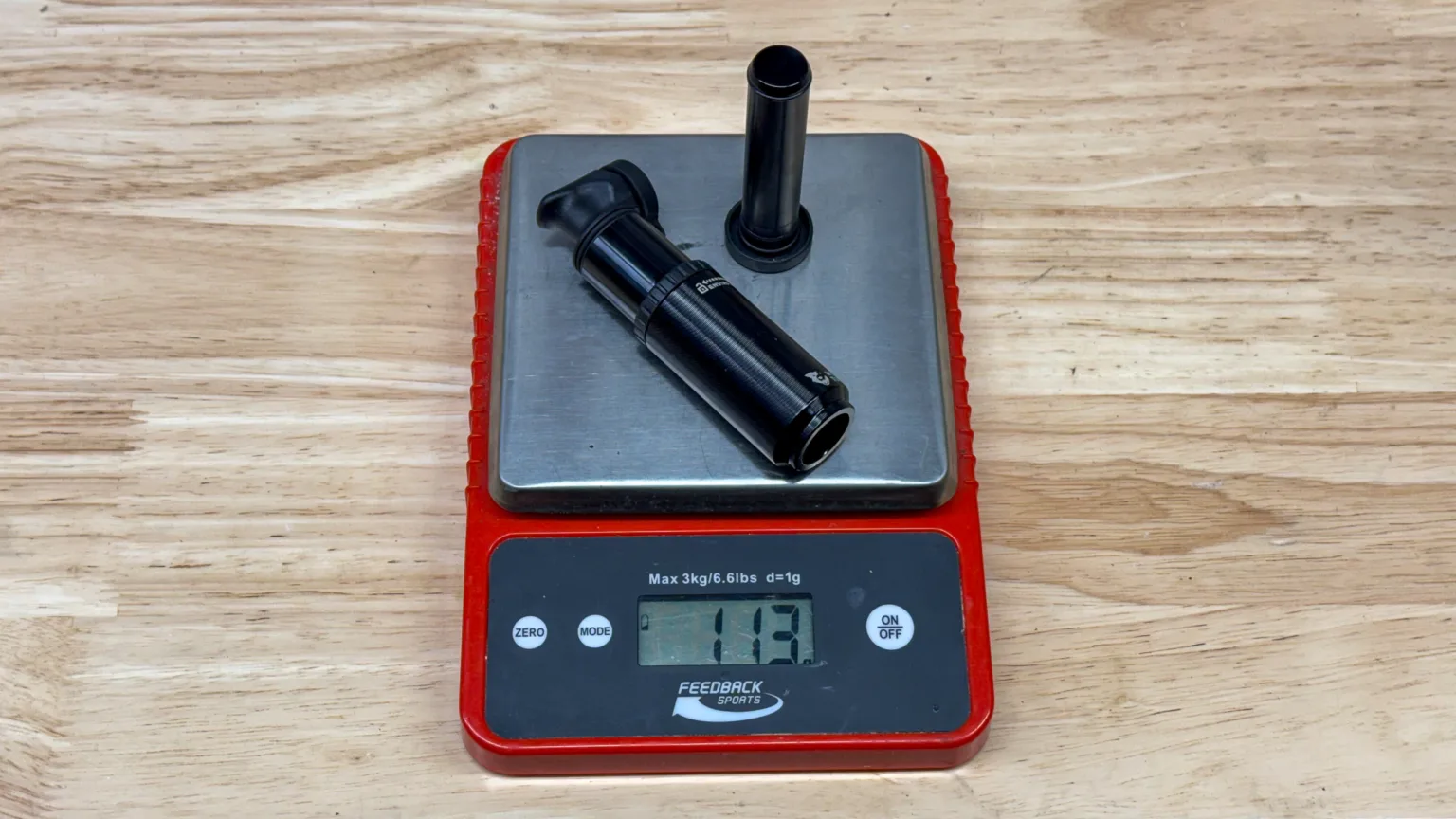 Wolf Tooth Components EnCase 30cc pump actual size weight review -2