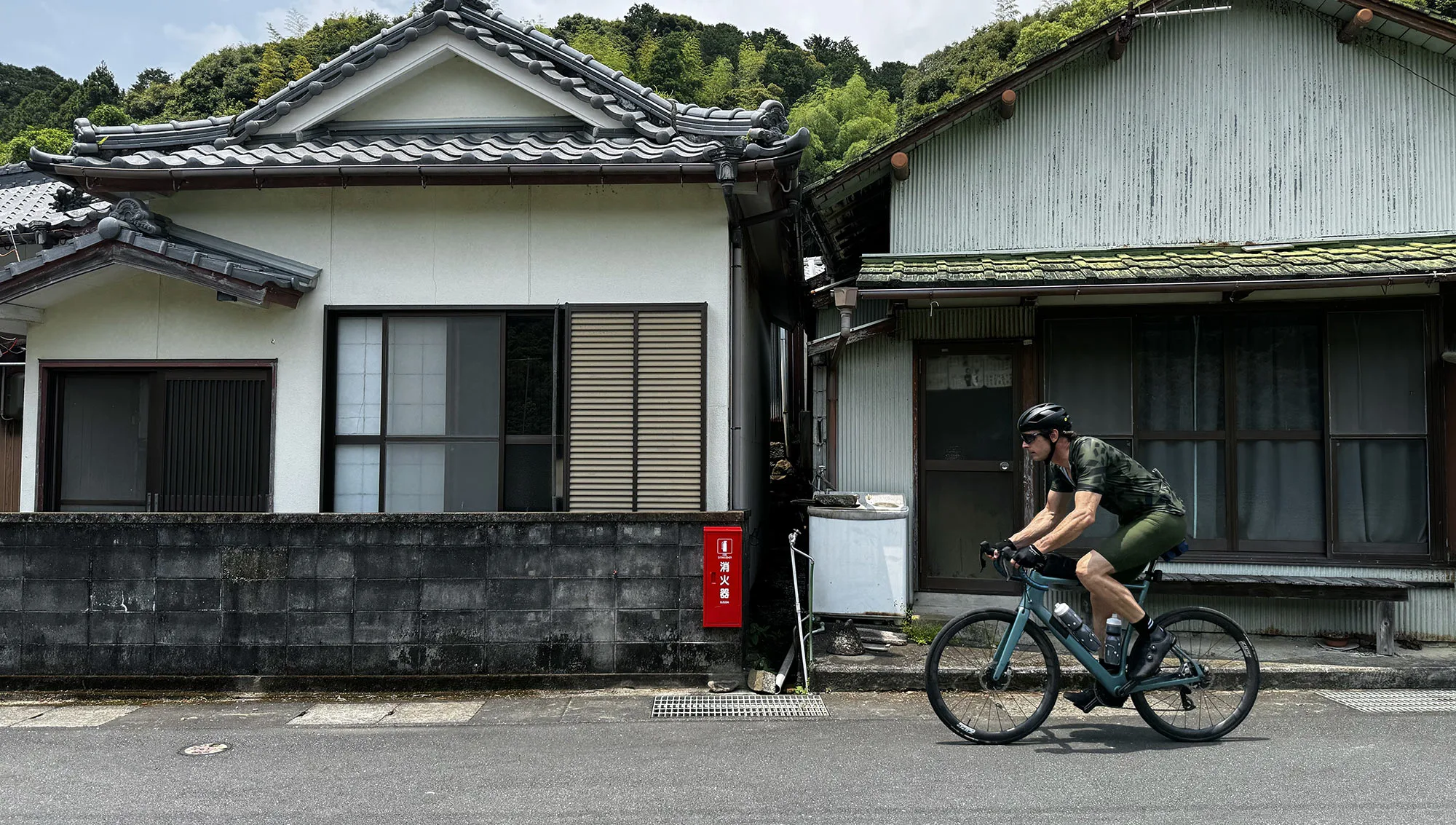 road cyclist on new sram red axs in japan