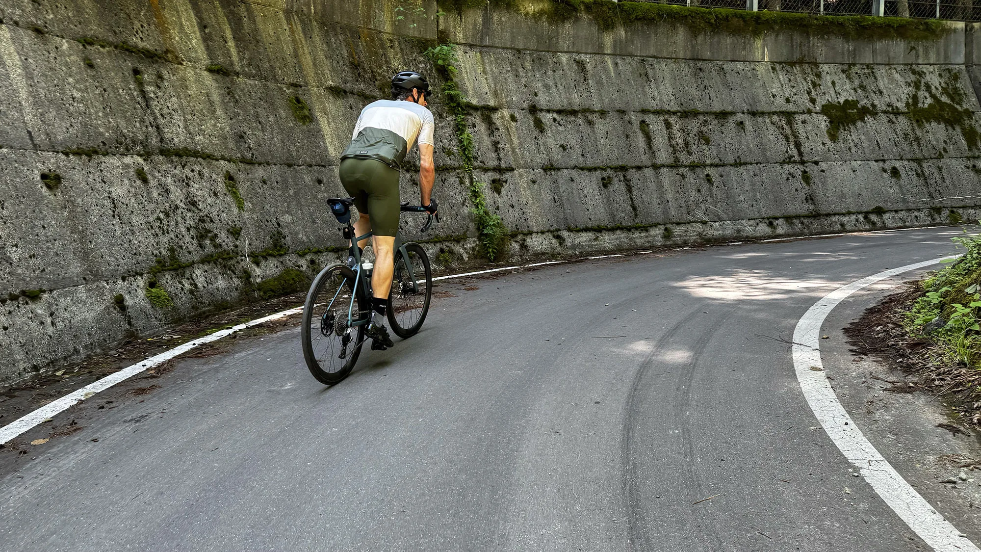 road cyclist on new sram red axs in japan