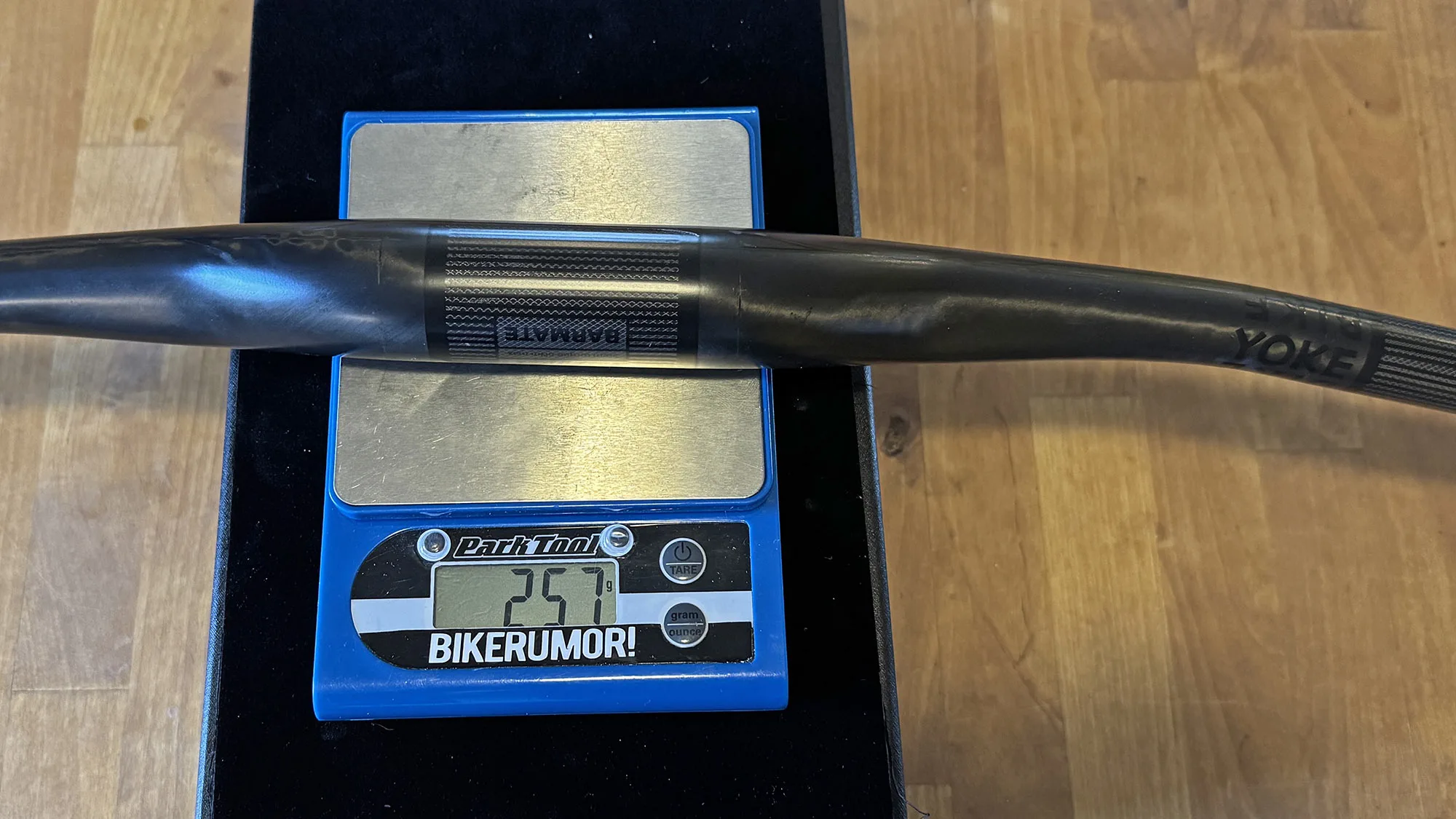 BikeYoke BarMate Carbon MTB Bar Review, comfort and compliance for 35mm mountain bike handlebars, 257g actual weight