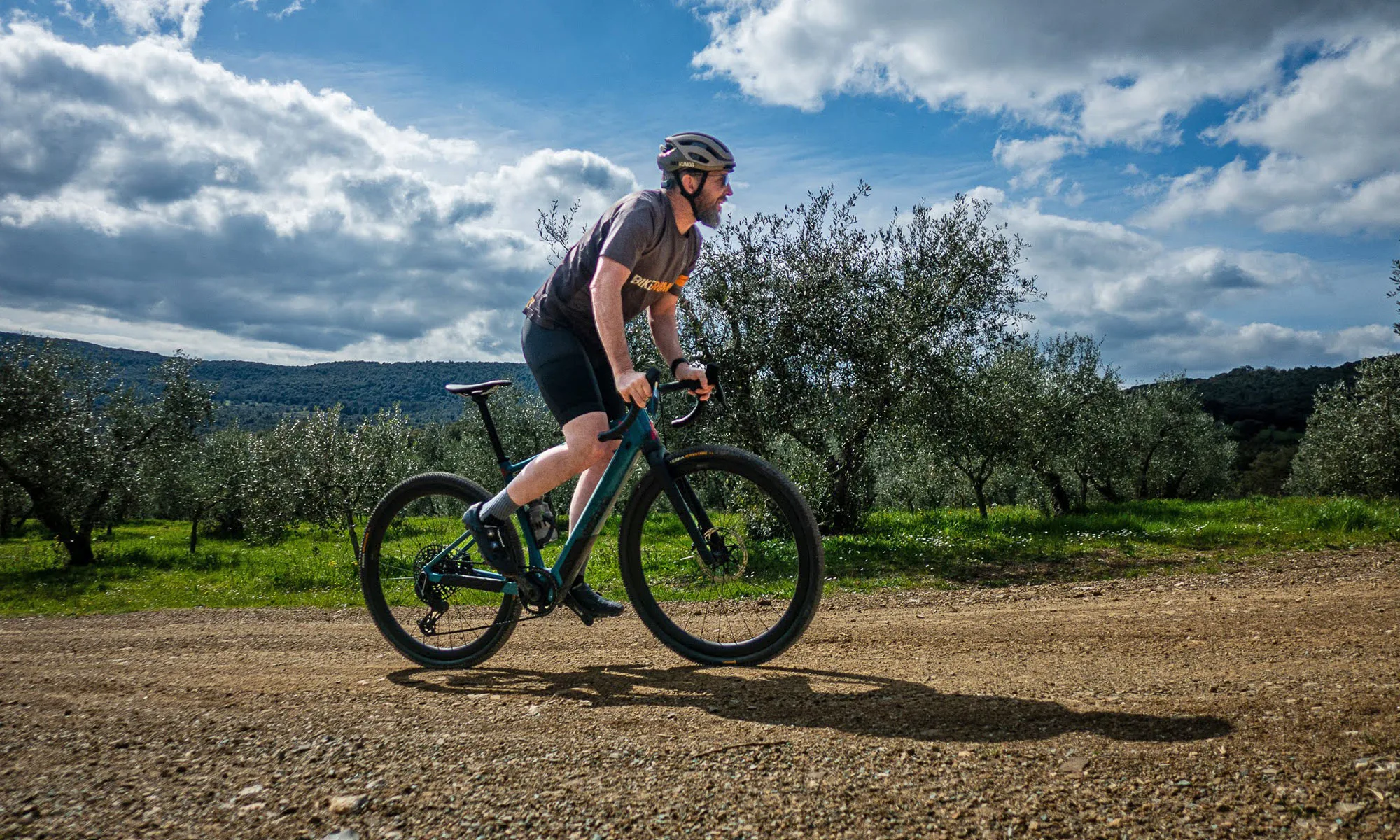 Continental Terra Adventure all-new aggressive gravel bike race tire review, climbing dirt road