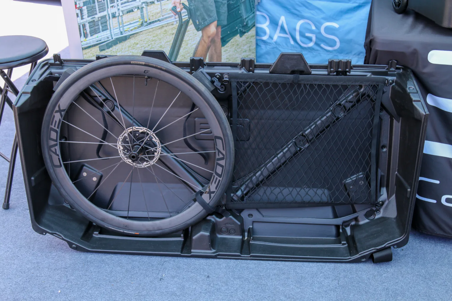 B&W bike shield travel case