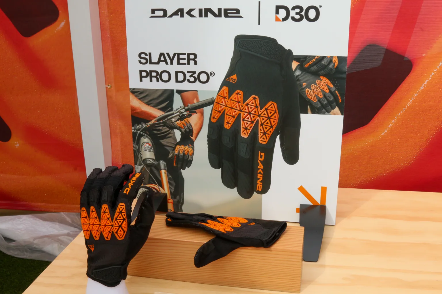 D3o Dakine ghost glove