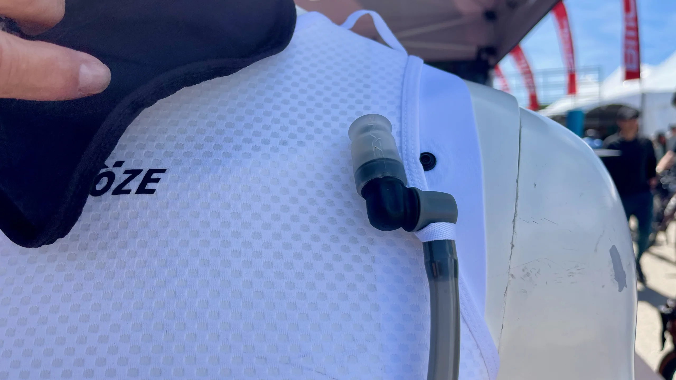 Velo Toze gravel vest tip