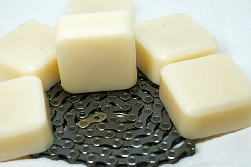 SIMPLYFAST 123BIKE Lube Cube Claims to be Cleanest & Easiest Way to Lubricate a Chain