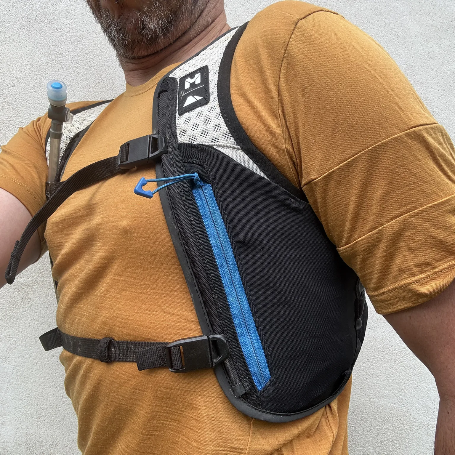 Review: Canyon + Millet Sharp 3L lightweight expandable hydration vest backpack, phone pocket