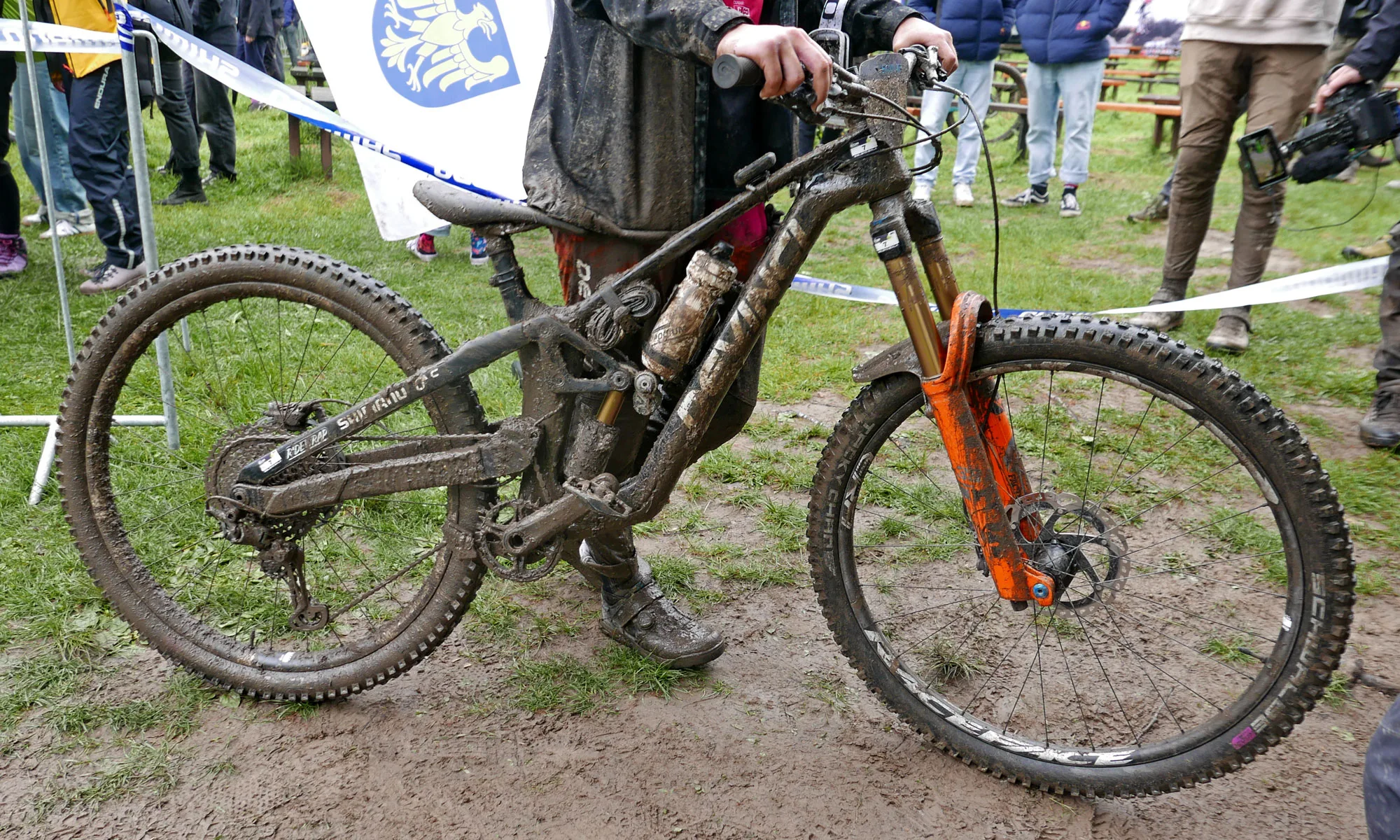 Devinci Spartan HP Carbon high-pivot enduro mountain bike of 2025 Bielsko-Biała UCI World Cup EDR winner Elly Hoskins, post-race mud