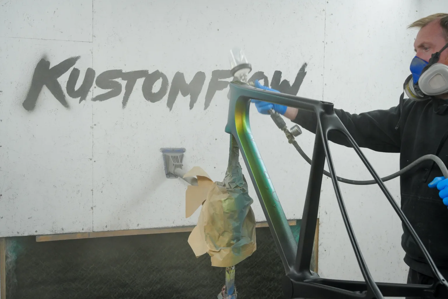 Open Upper Concept bike Kustom Flow paint