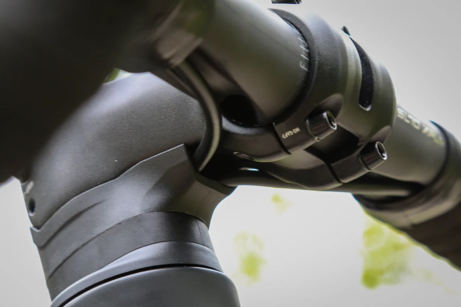 Pivot Vault gravel bike stem
