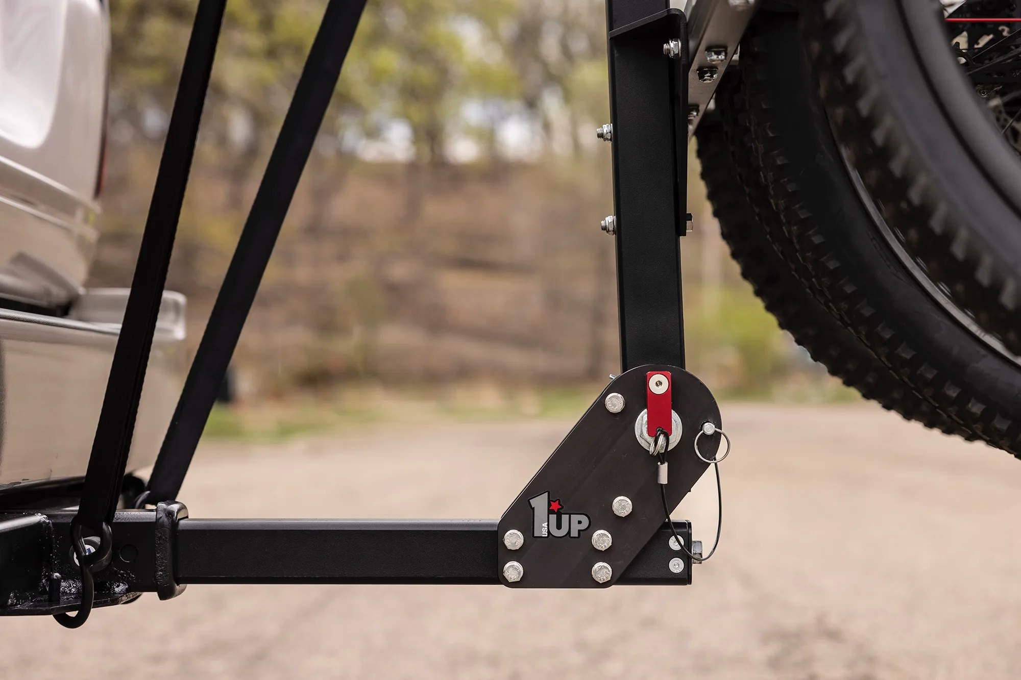 The updated pivot and tilt mechanism on the 1UP Recon