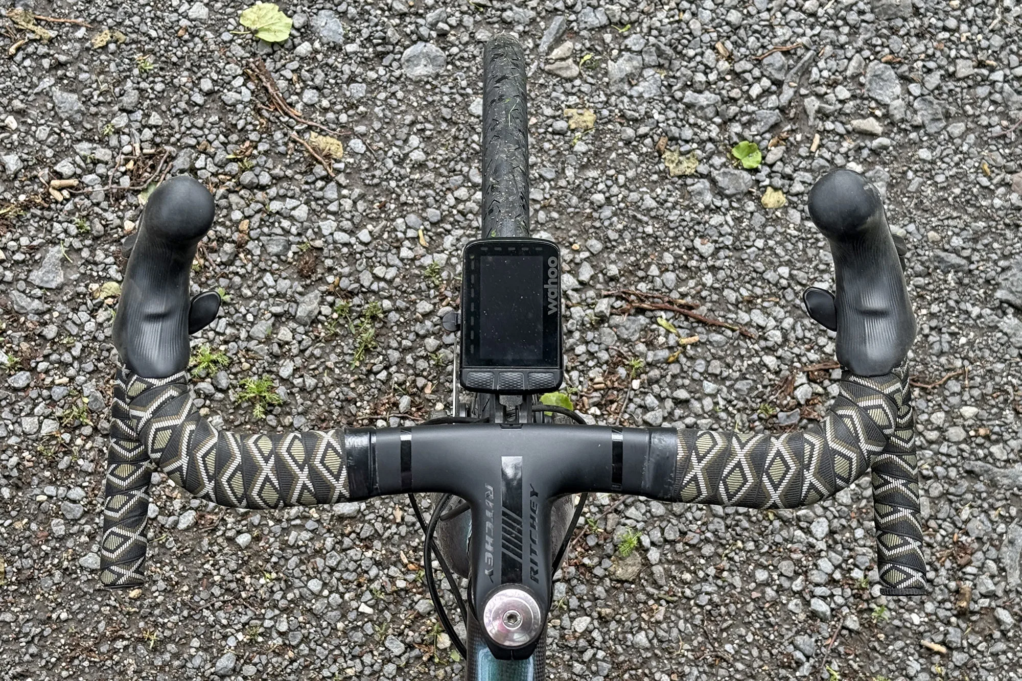 Review: Ritchey Superlogic Butano Ridge 1-piece carbon cockpit for road & gravel, top view