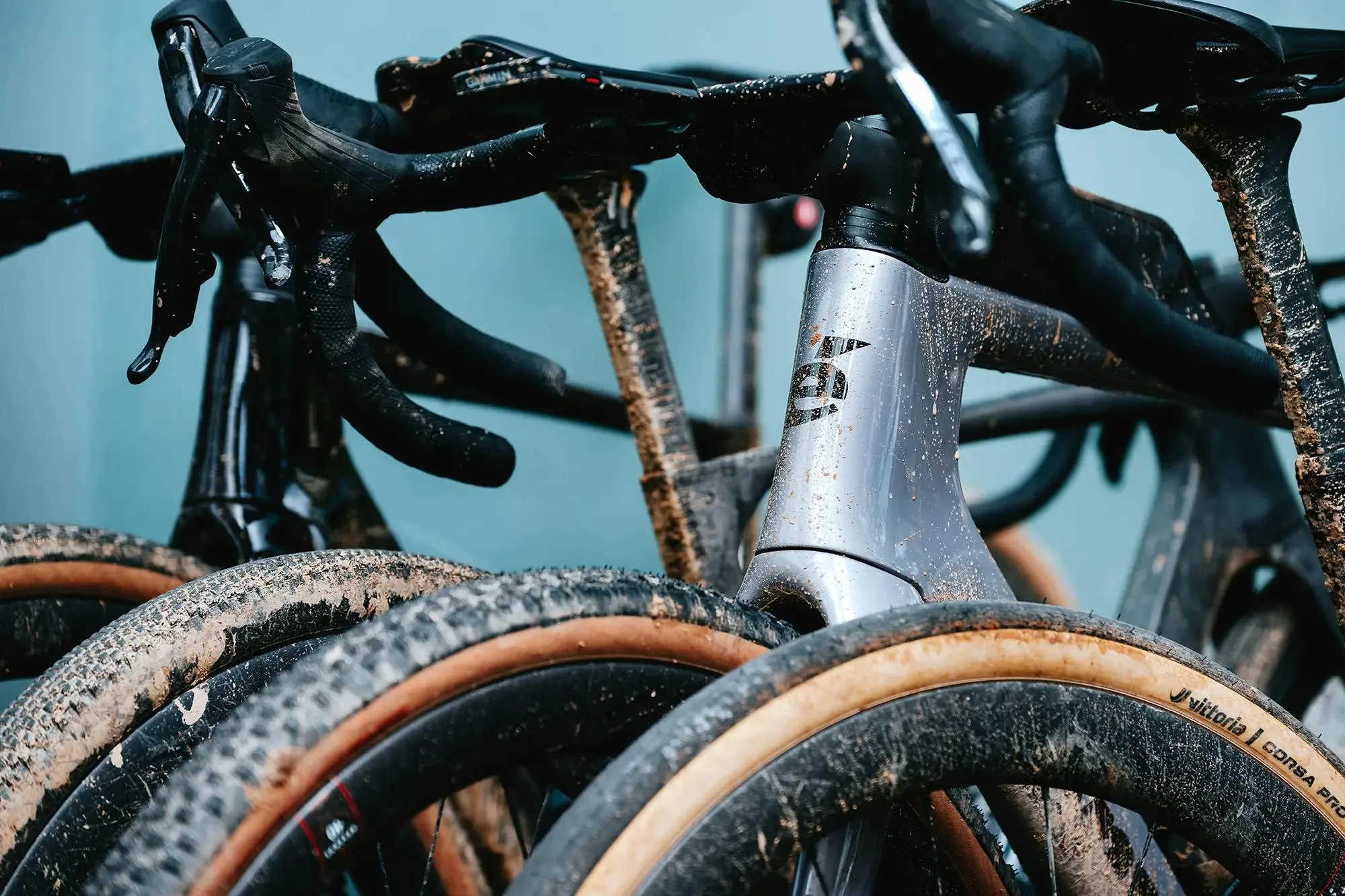 Various gravel and road tires fitted to several Aspero 5 bikes