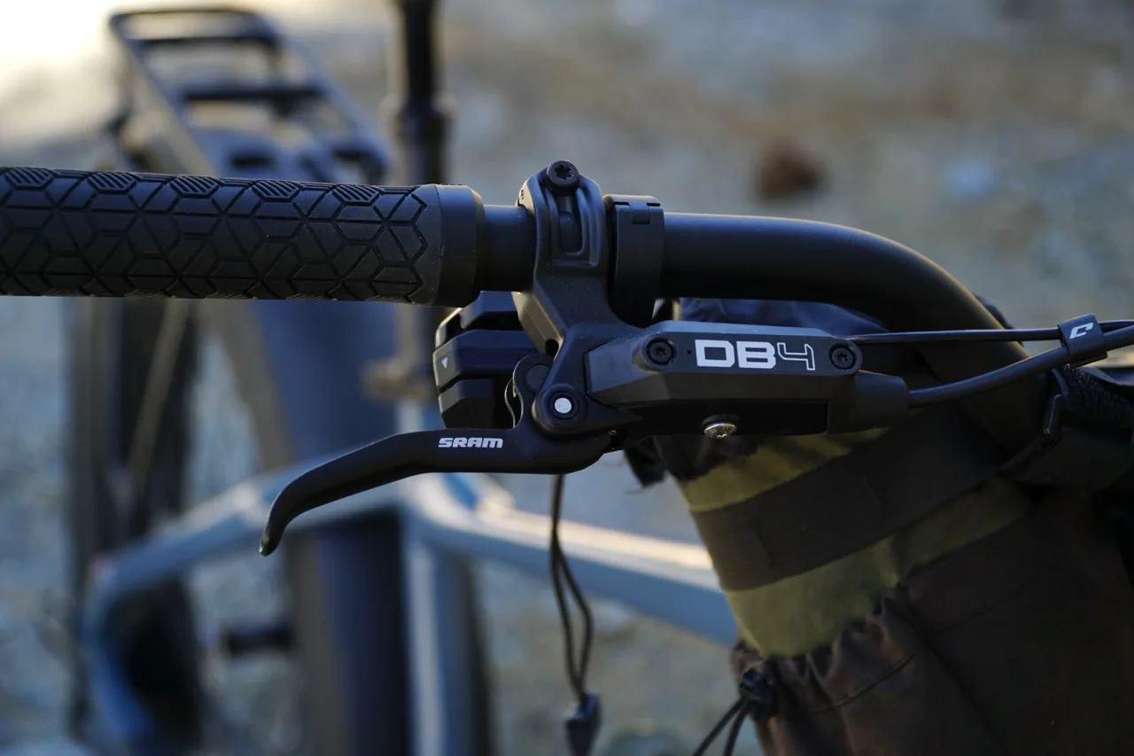 Aventon Aventure M db4 brakes