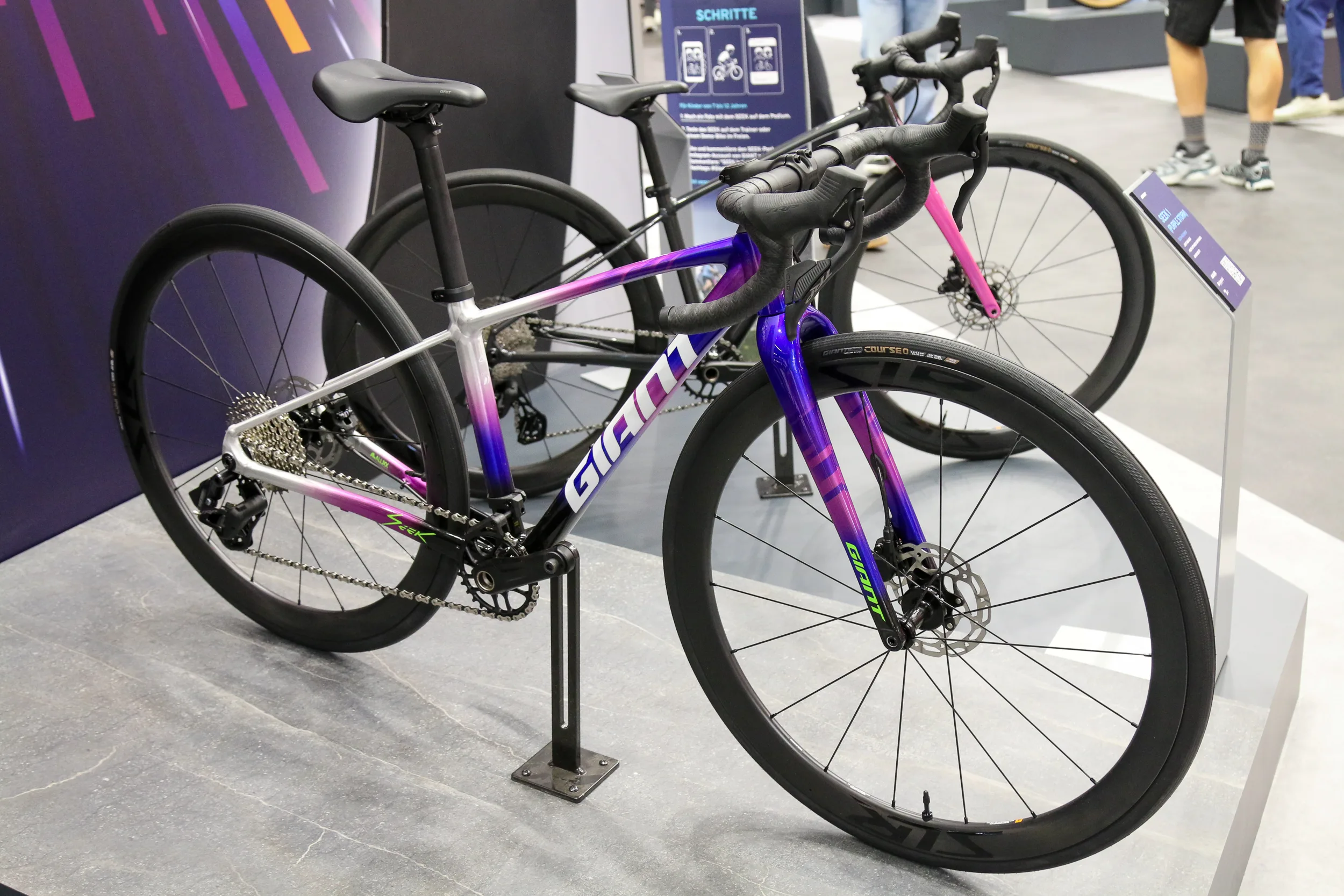 Giant Liv Seek 1 road bike for girls electronic shifting carbon wheels Eurobike-09