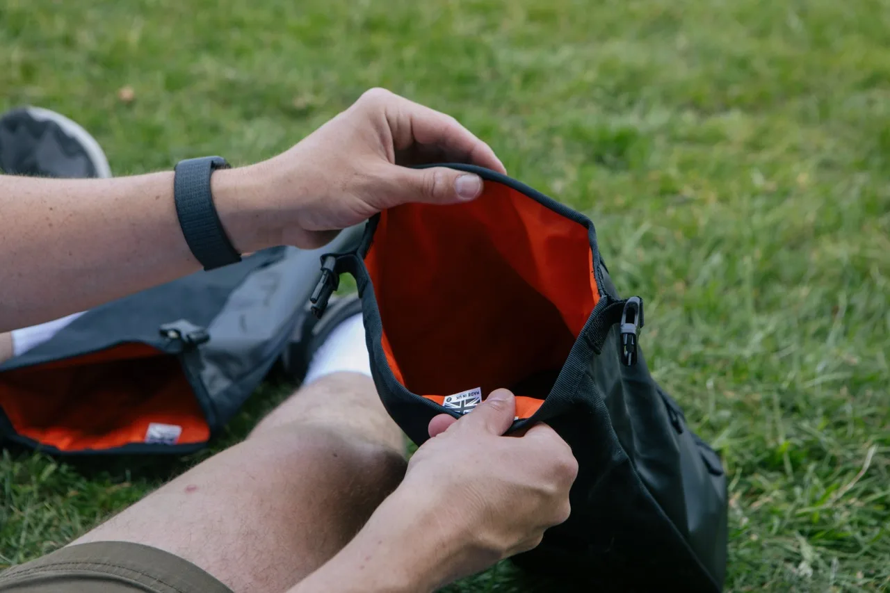 Hiplok x Restrap Pannier 5L inside