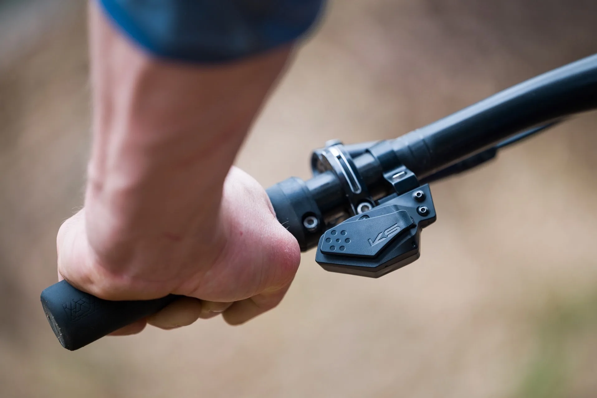 The wireless remote of the KS rage Circuit dropper