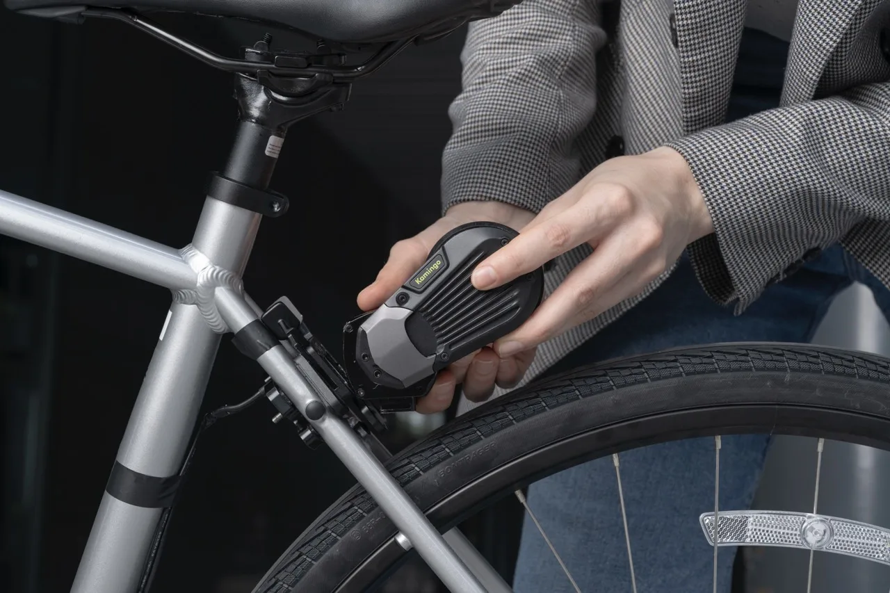 Kamingo eBike Motor Kickstarter attaching motor