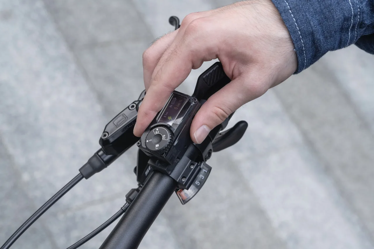 Kamingo eBike Motor Kickstarter slide on controller