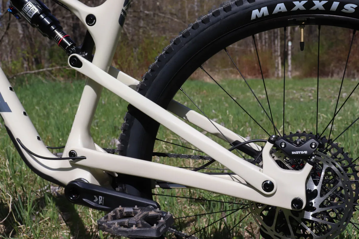 2025 Kona Hei Hei CR, Linkage