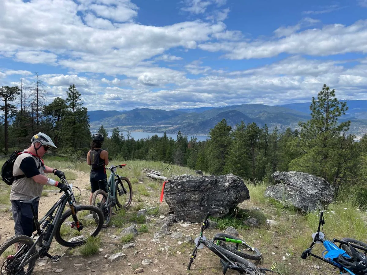 Mega Volt 2025, riders, view