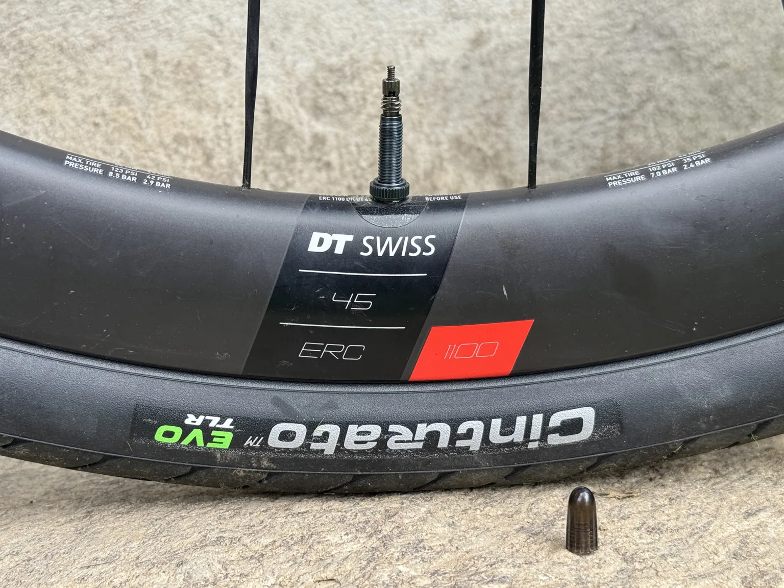 Los tubos internos de la bicicleta Schwalbe Aerothan TPU de nuevo y mejorado son más ecológicos, con Valve Presta