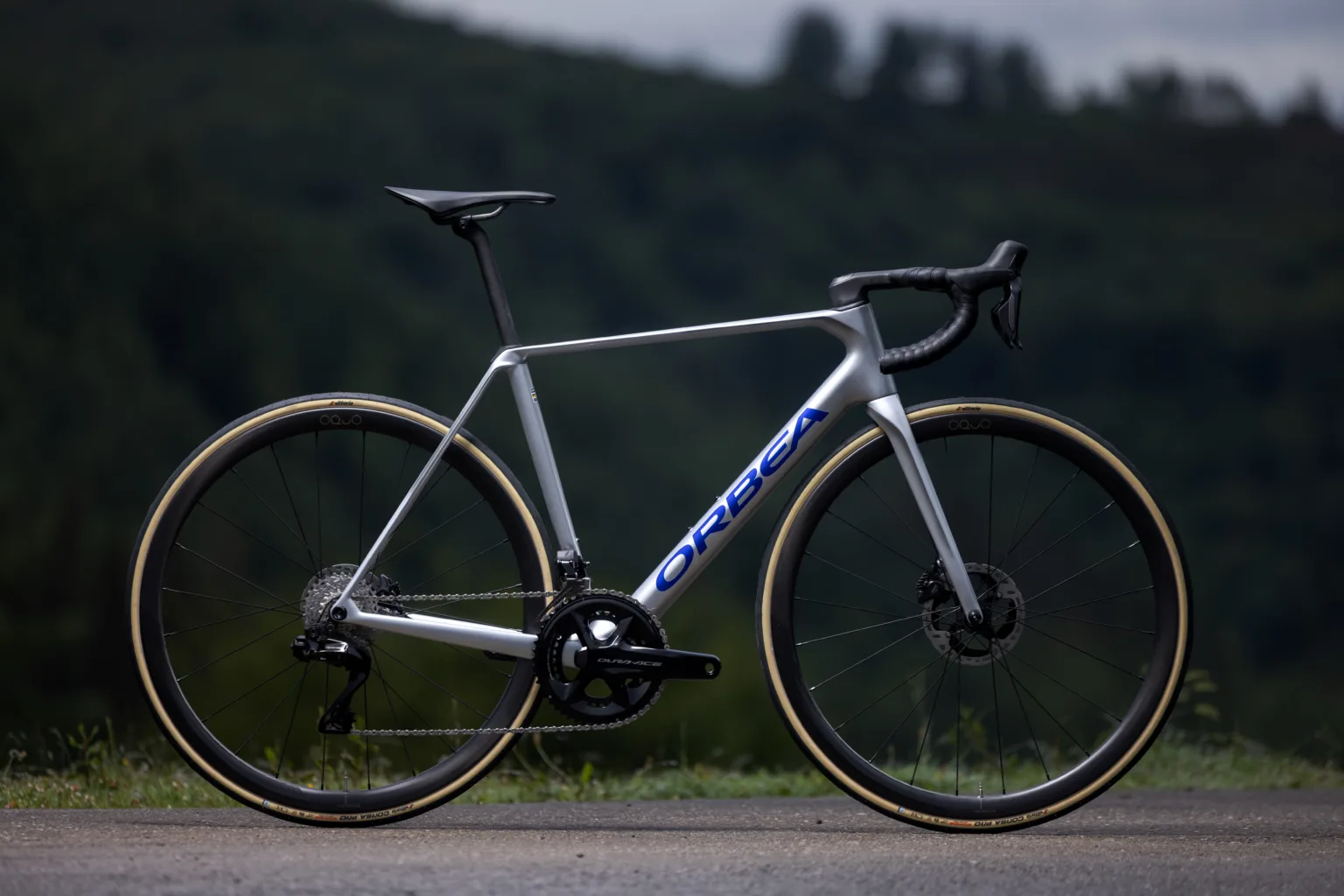 ORBEA Orca beauty shots full bike