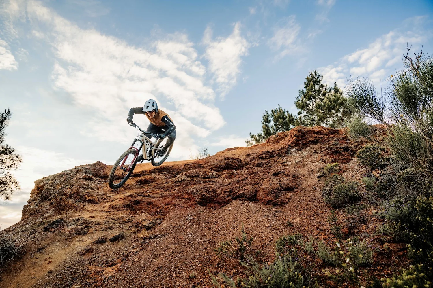 A rider ripping on the new Propain Sresh SL