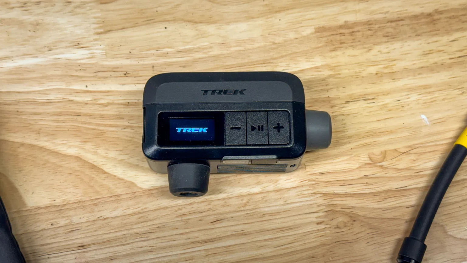 Trek Air Rush electric battery powered pump details