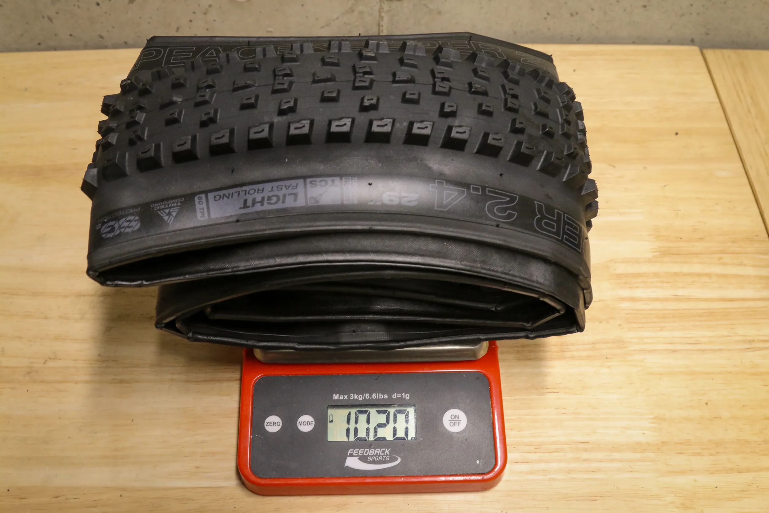 WTB Peacekeeper tire actual weight 29 x 2.4"