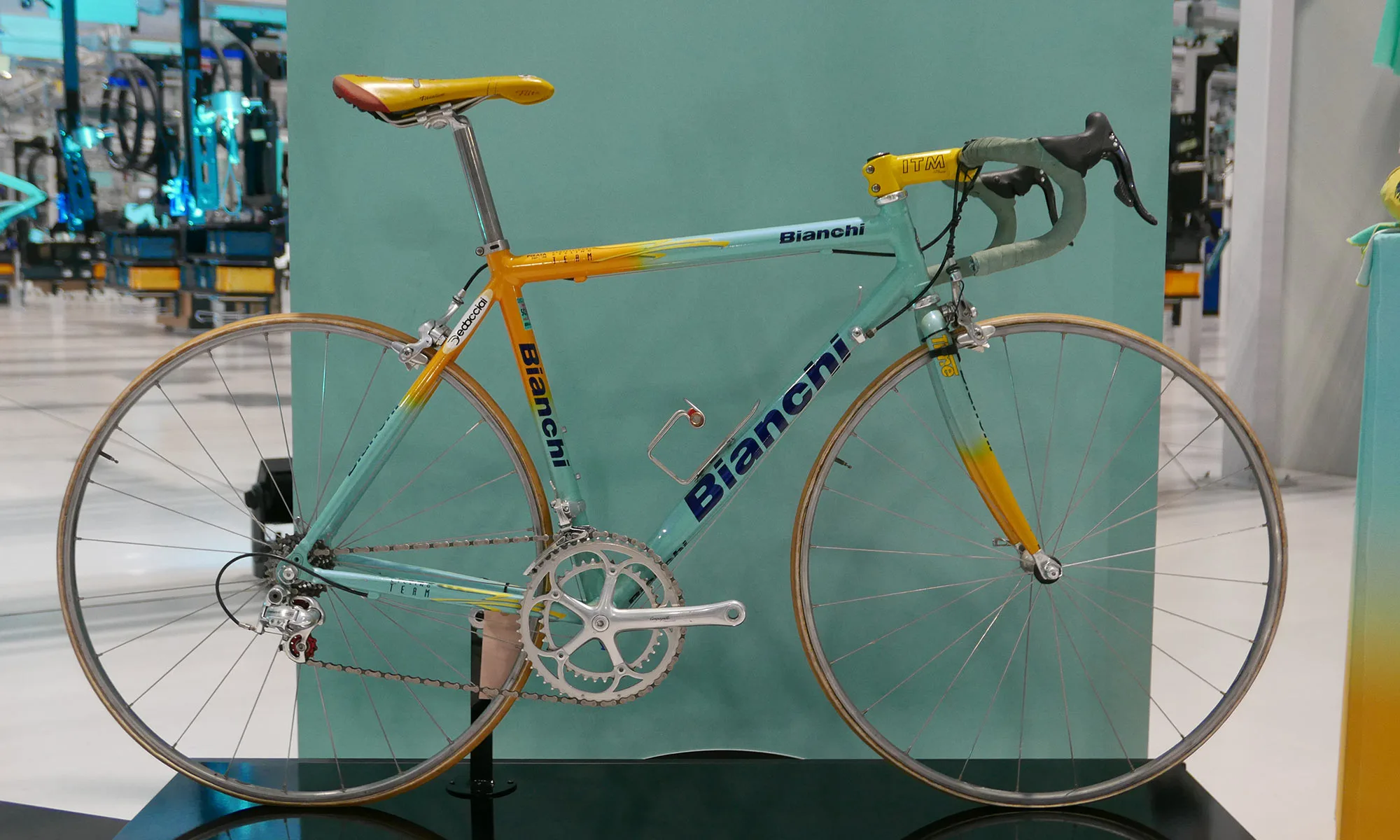 1998 Bianchi Reparto Corse Aluminum Road Bike de Marco Pantani