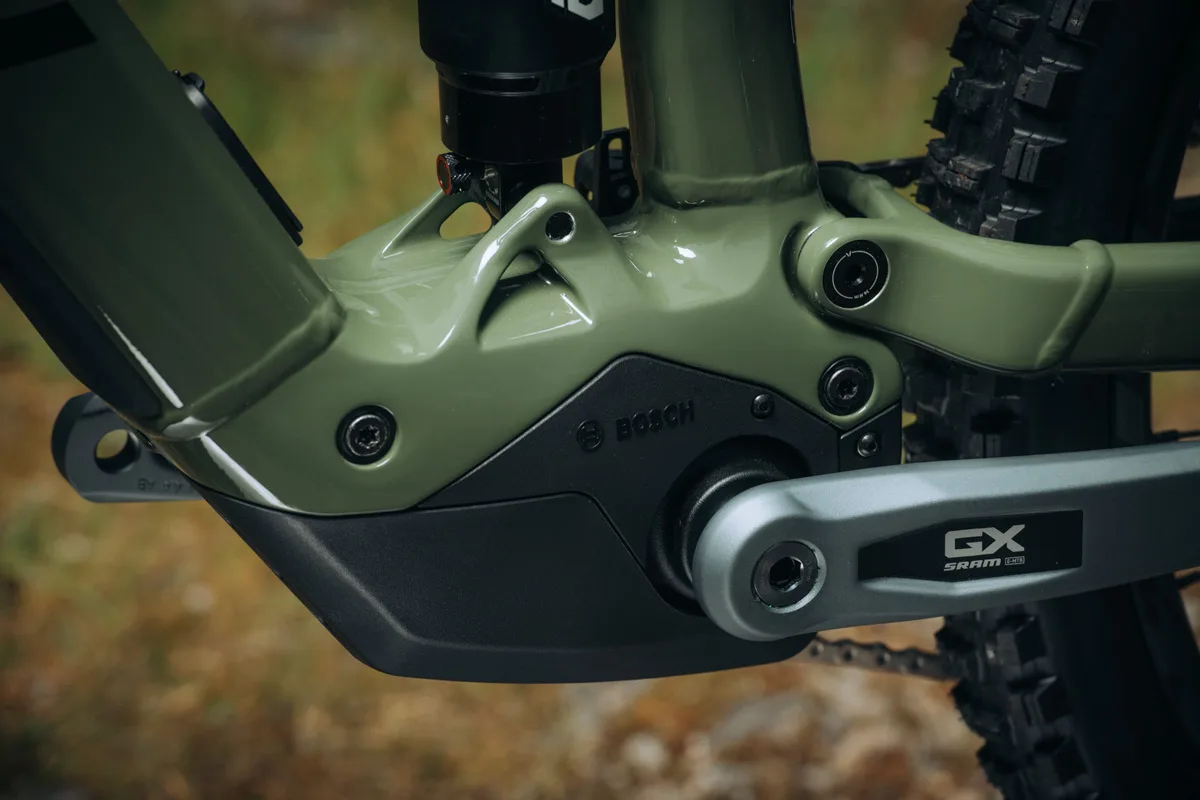 2026 Devinci E-Spartan Lite, motor