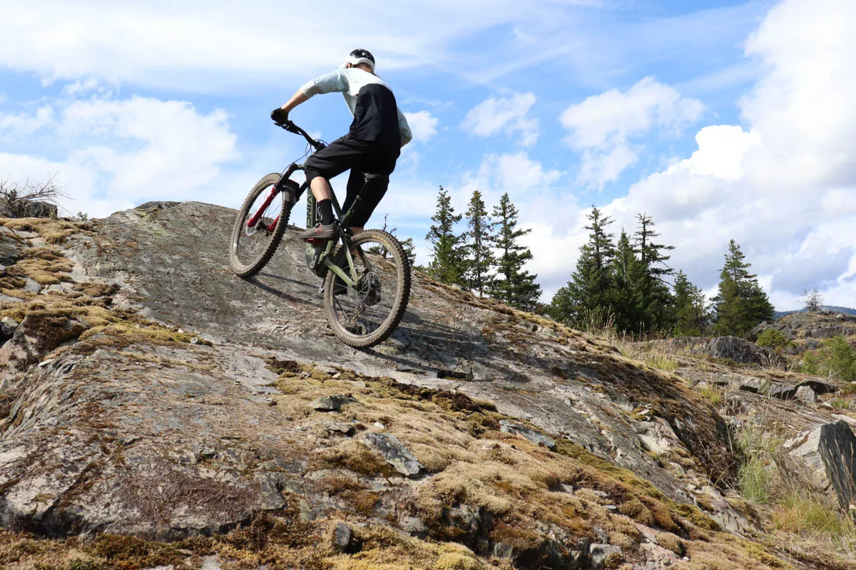 2026 Devinci E-Spartan Lite, SF, slab climb
