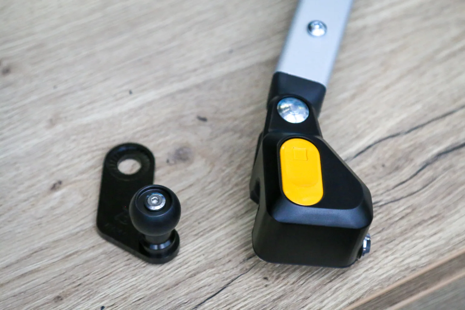 Prototype Burley Solina child trailer hitch lock