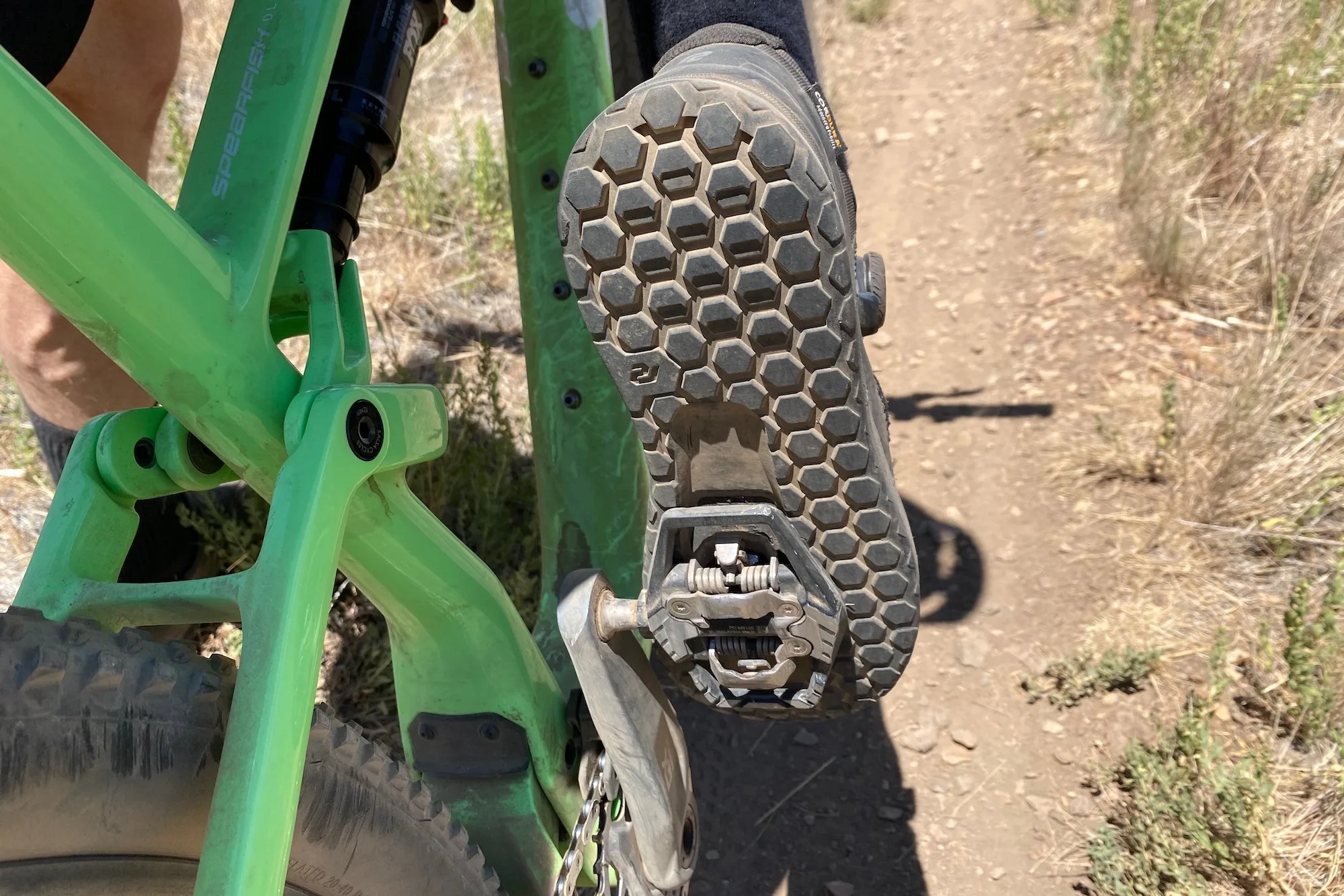 The sole of the Hellion Clip BOA interfacing with a Shimano XT Trail pedal.