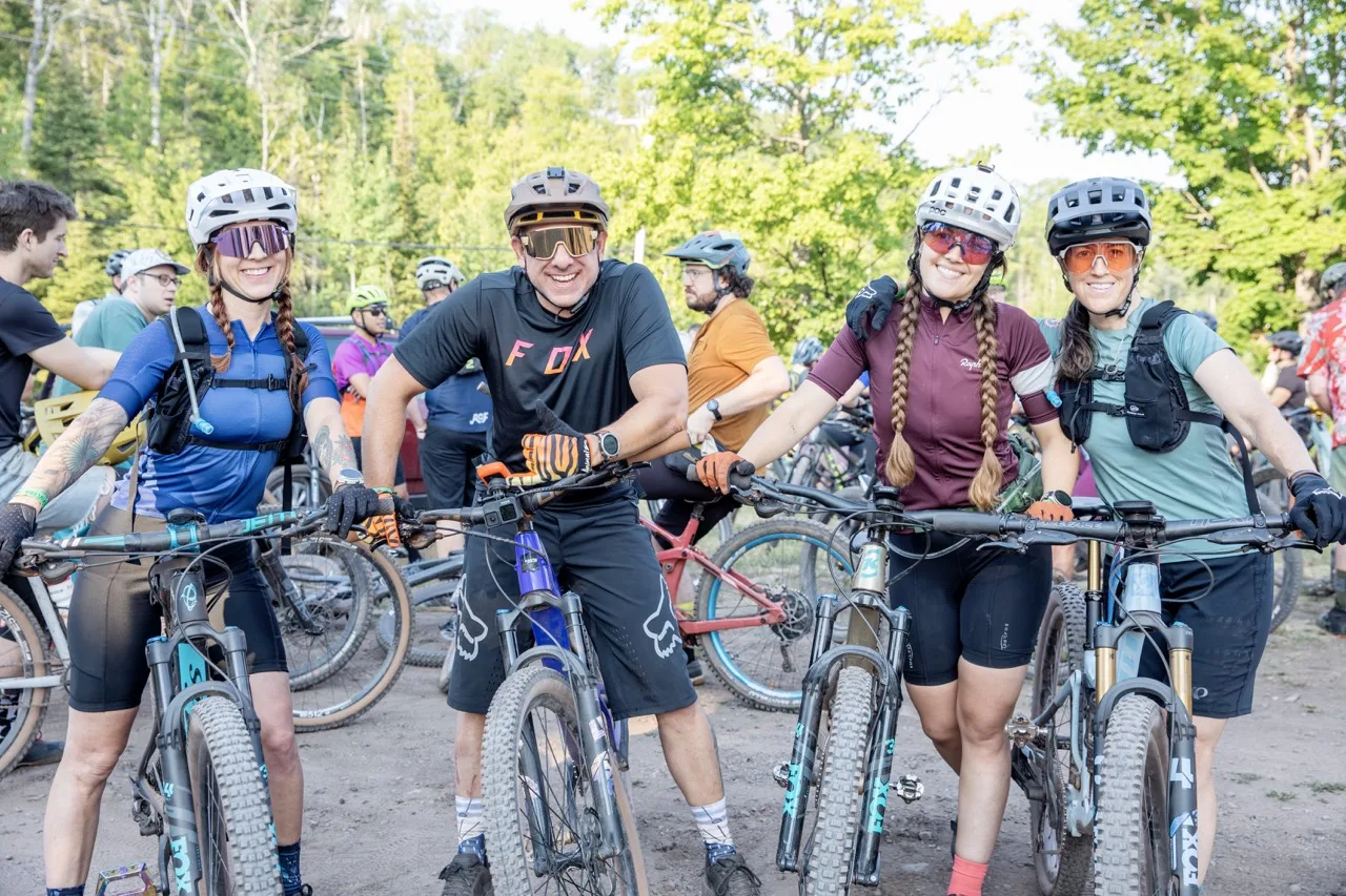 Ralladores de rally de 2025 ásperas de Wilde Bikes