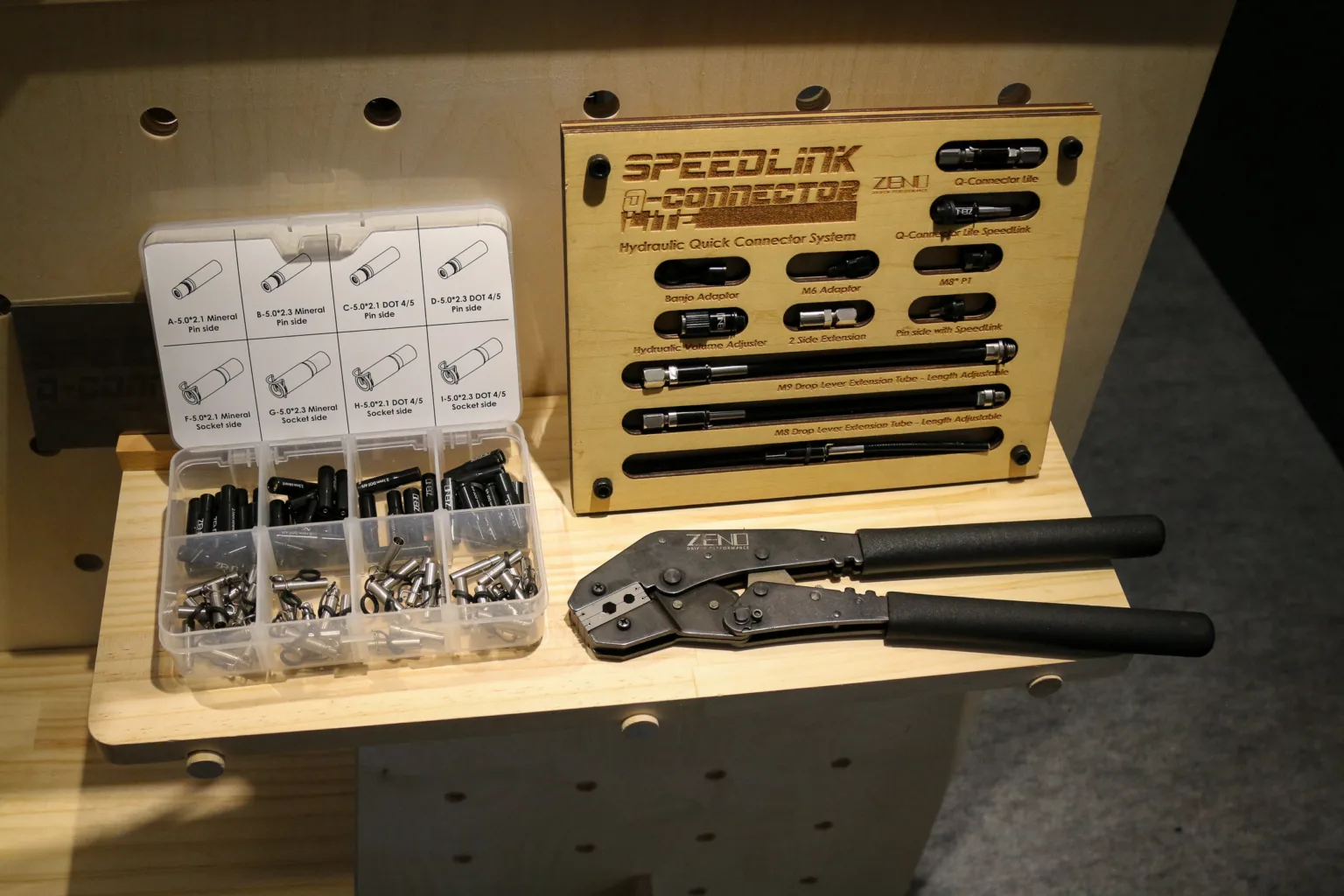 Zeno hydraulic hose connection 6.5 mm connector tool