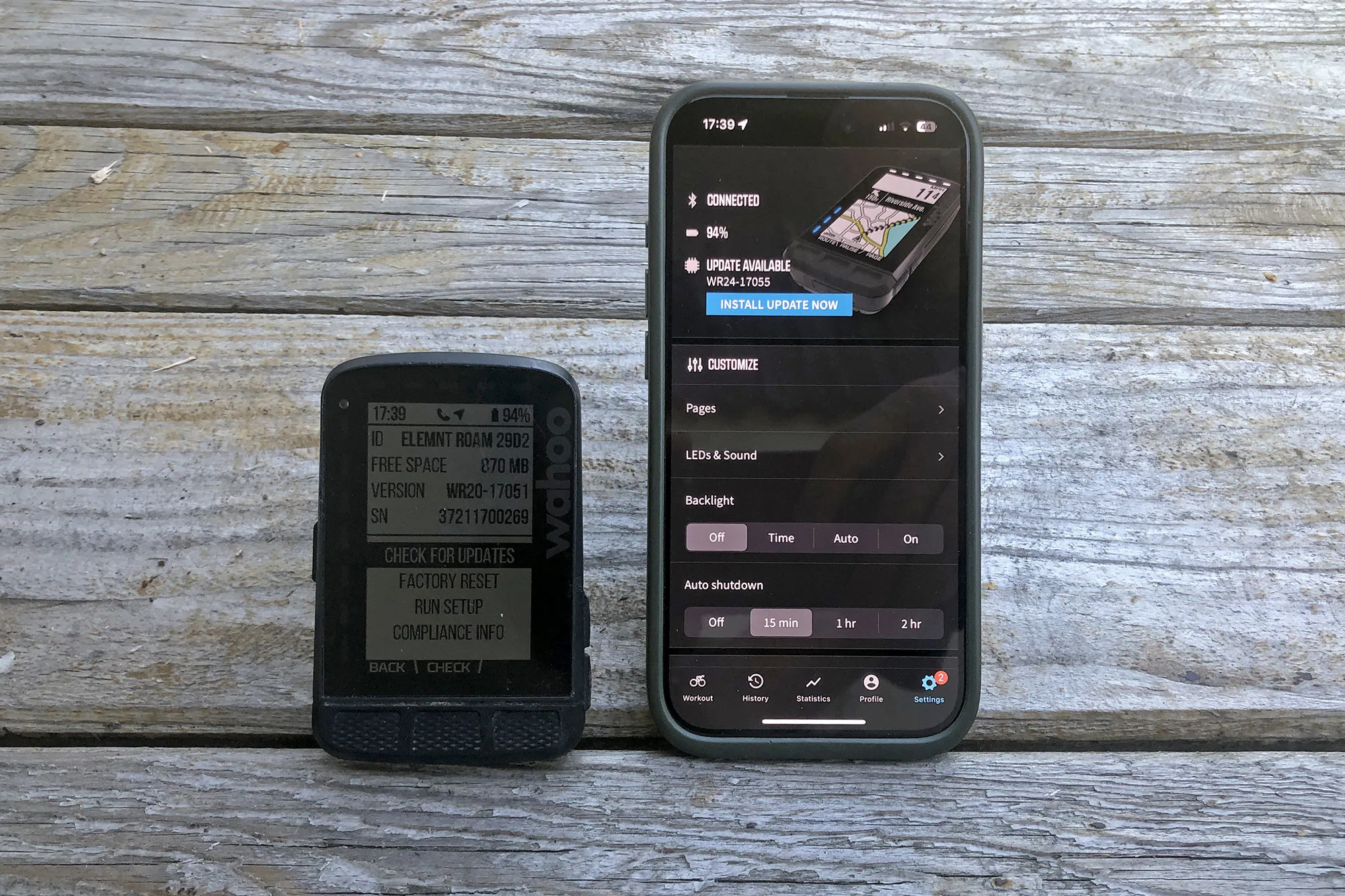 older first-gen Wahoo Elemnt Bolt & Roam GPS cycling computers crash and get a quick firmware fix, Roam v1 update via app or device-direct
