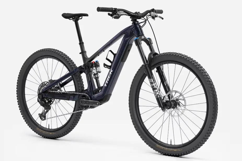 stock image of The Fuel+ EX 8 alloy
