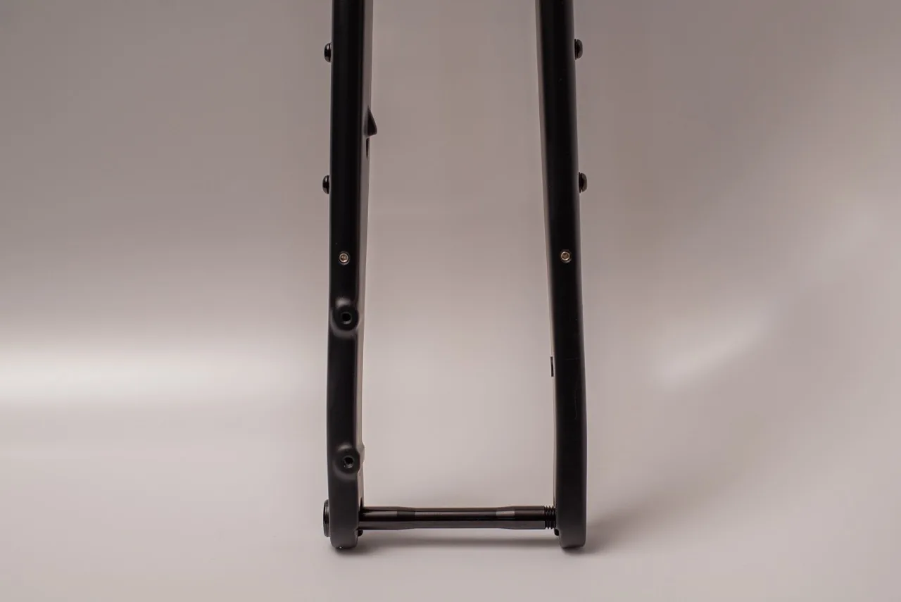 No.6 Composites Gravel Correct Fork fender mounts