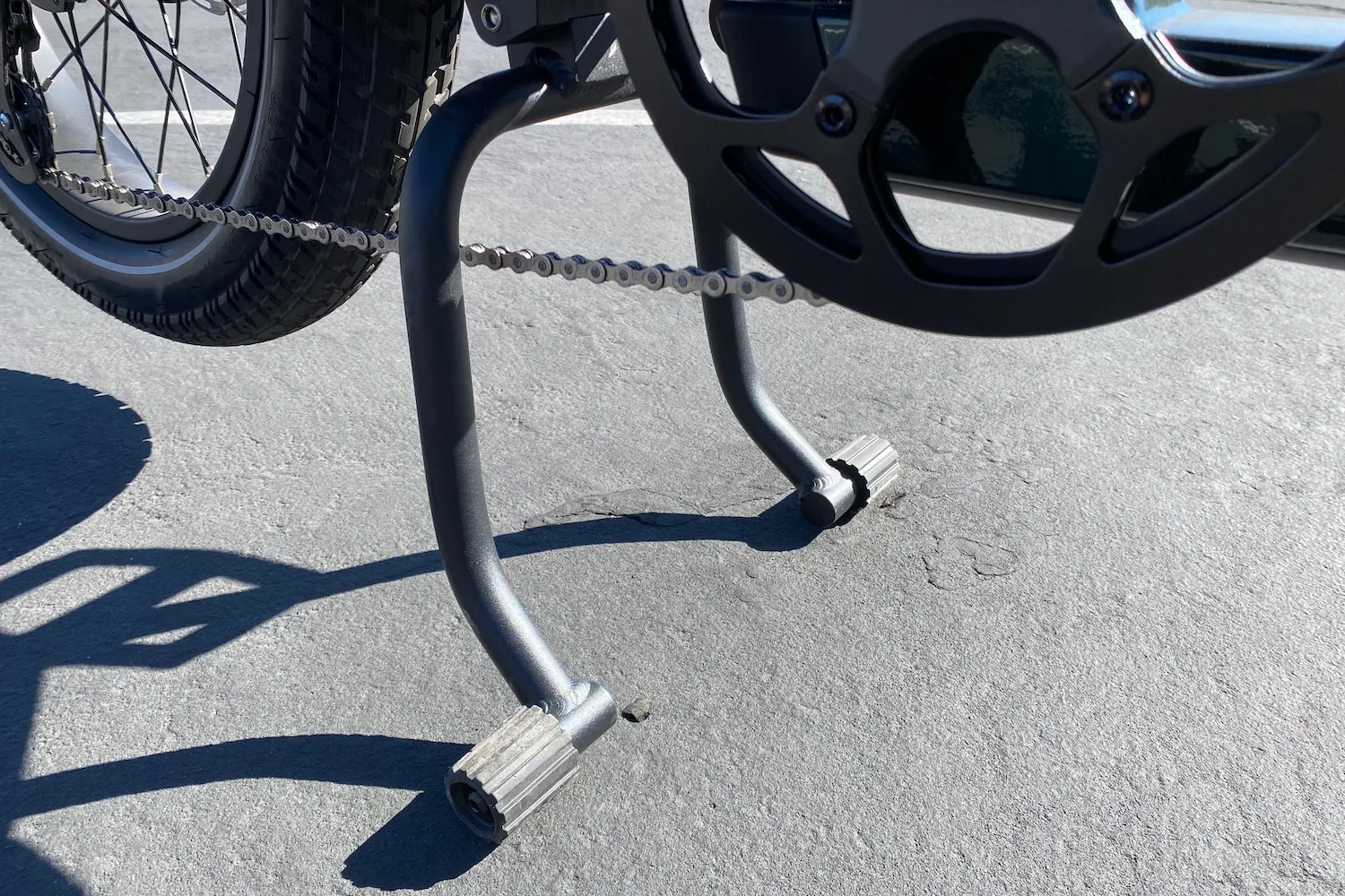the dual leg kickstand on the RadRunner Max