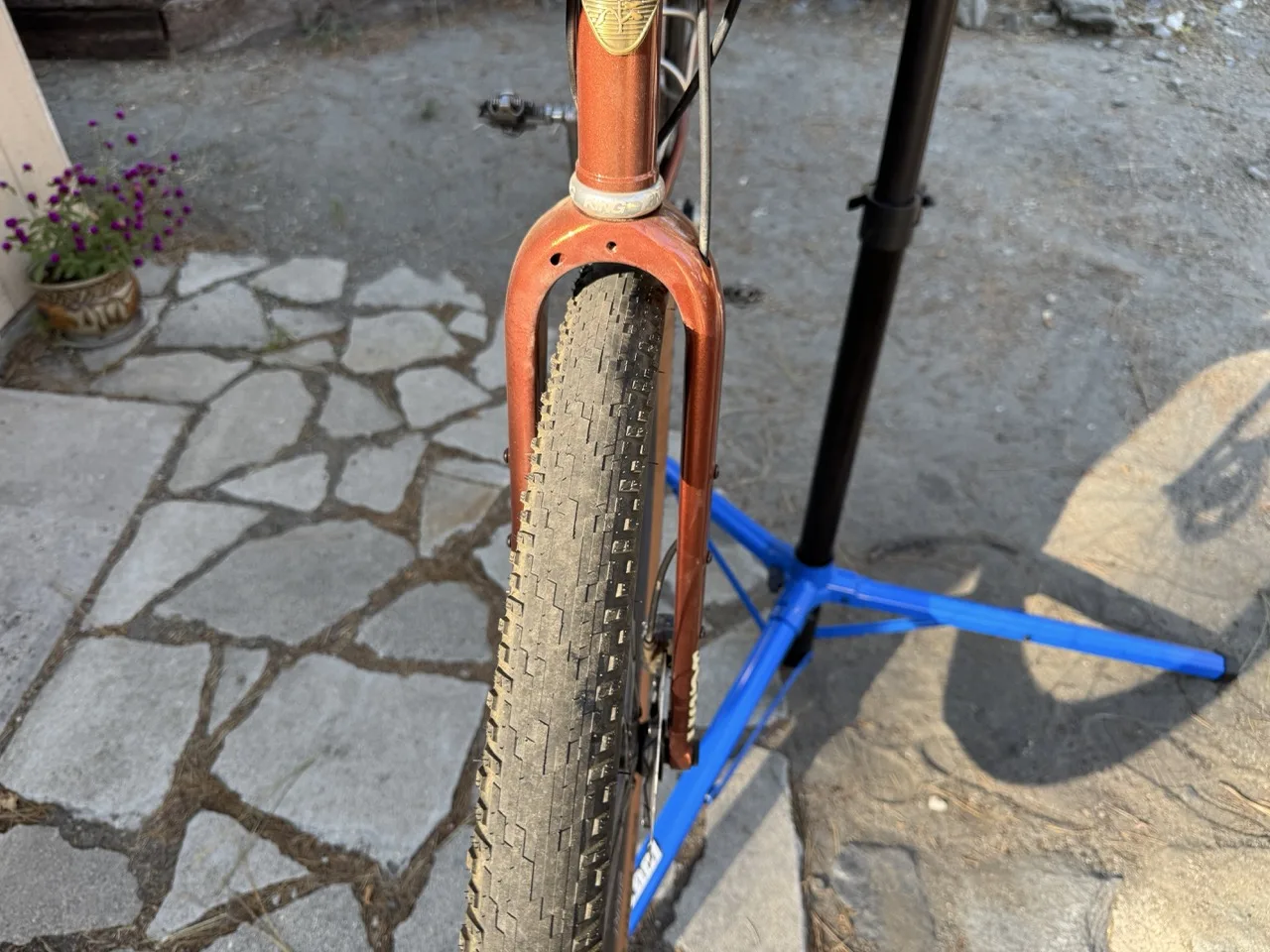 Review Teravail Updraft Gravel Race Tire 50m and the fork