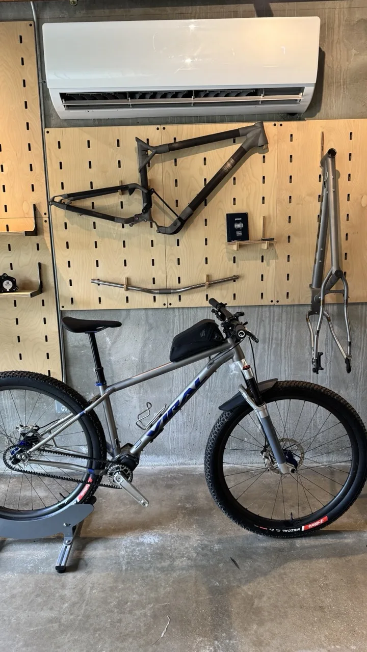 Bicicletas virales Nuevo escaparate Pegboard