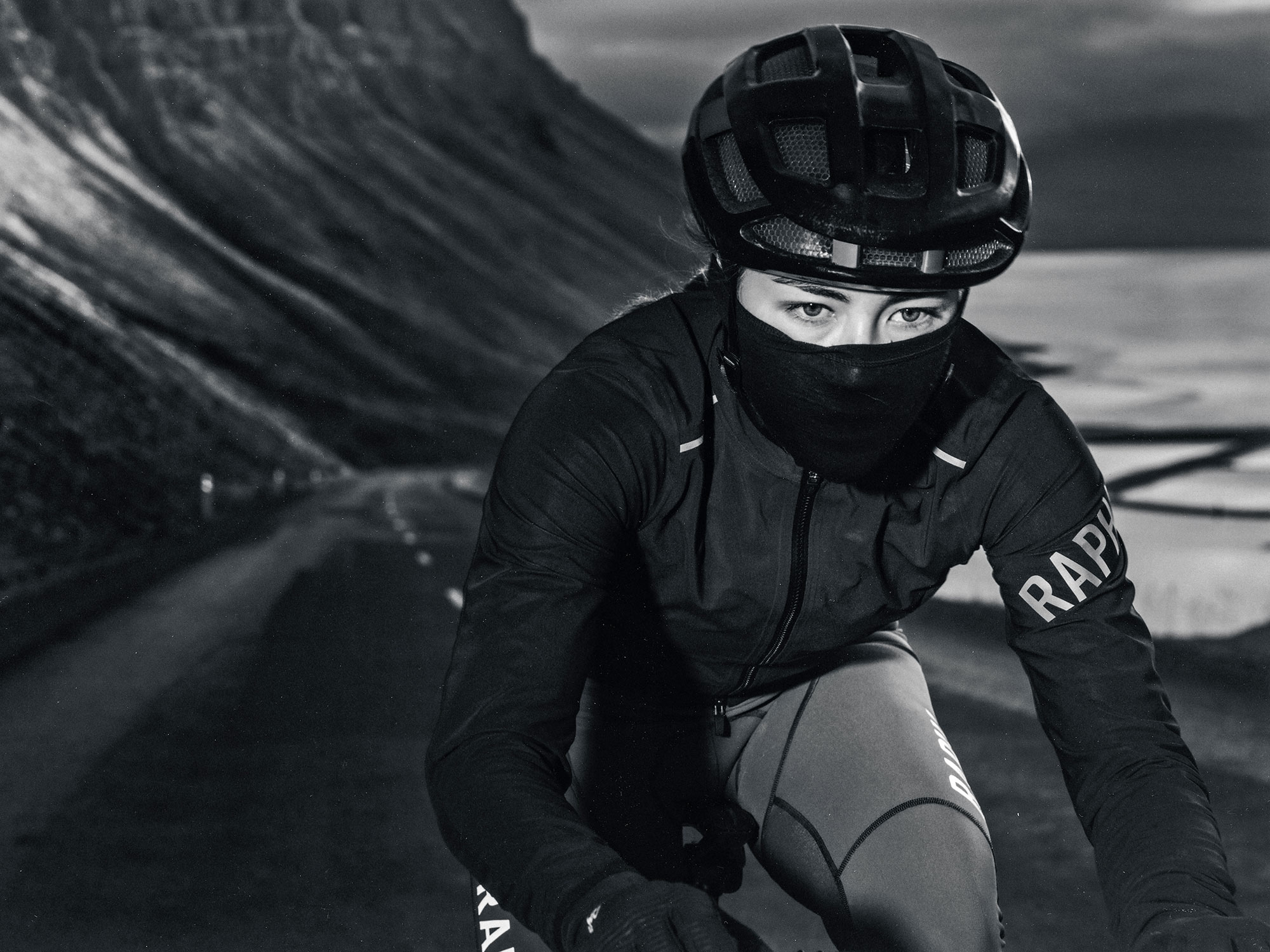 ウェア Rapha proteam shadow jacket s Rapha proteam shadow jacket s