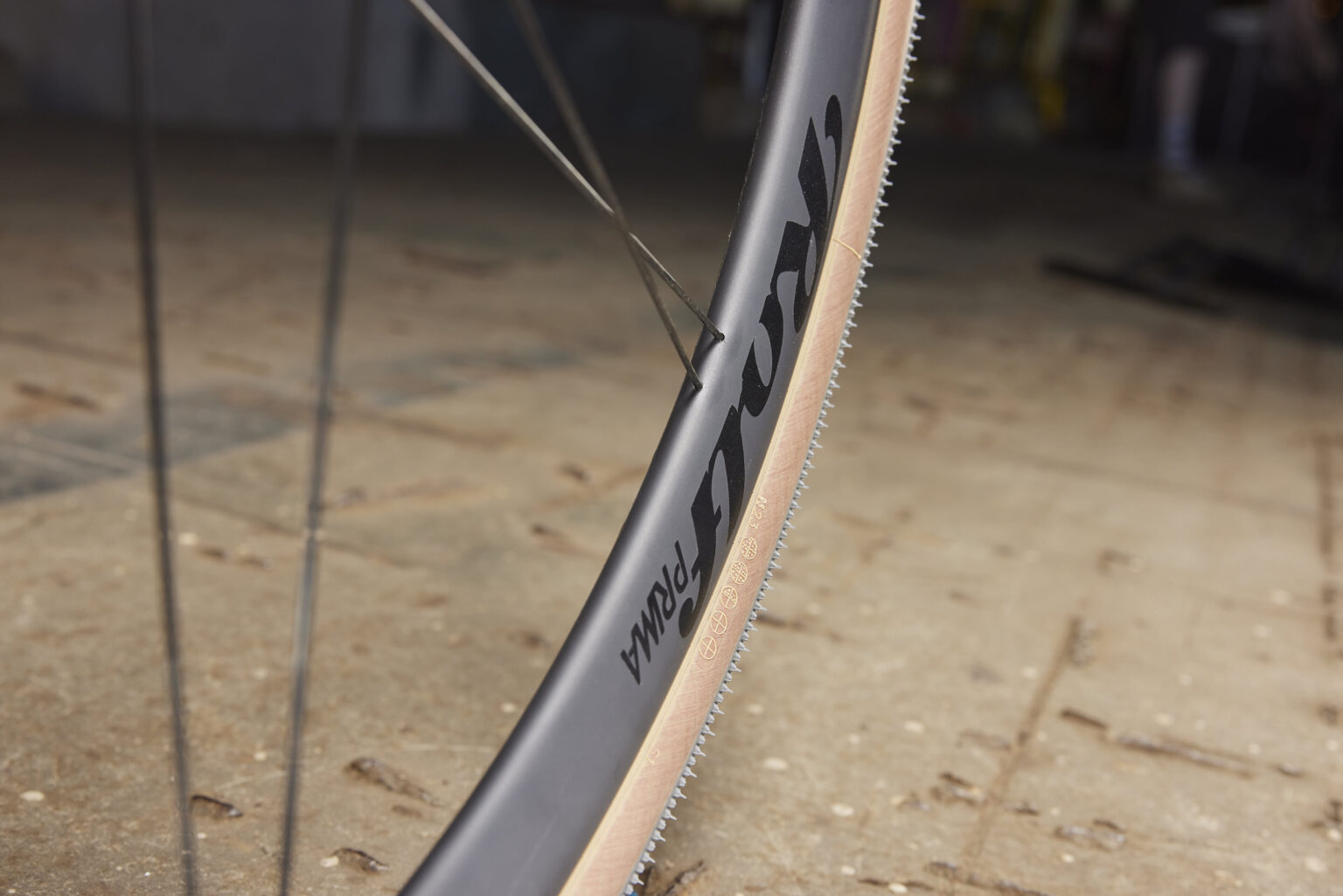 close up of the new Vigor AR Stealth all-road wheels