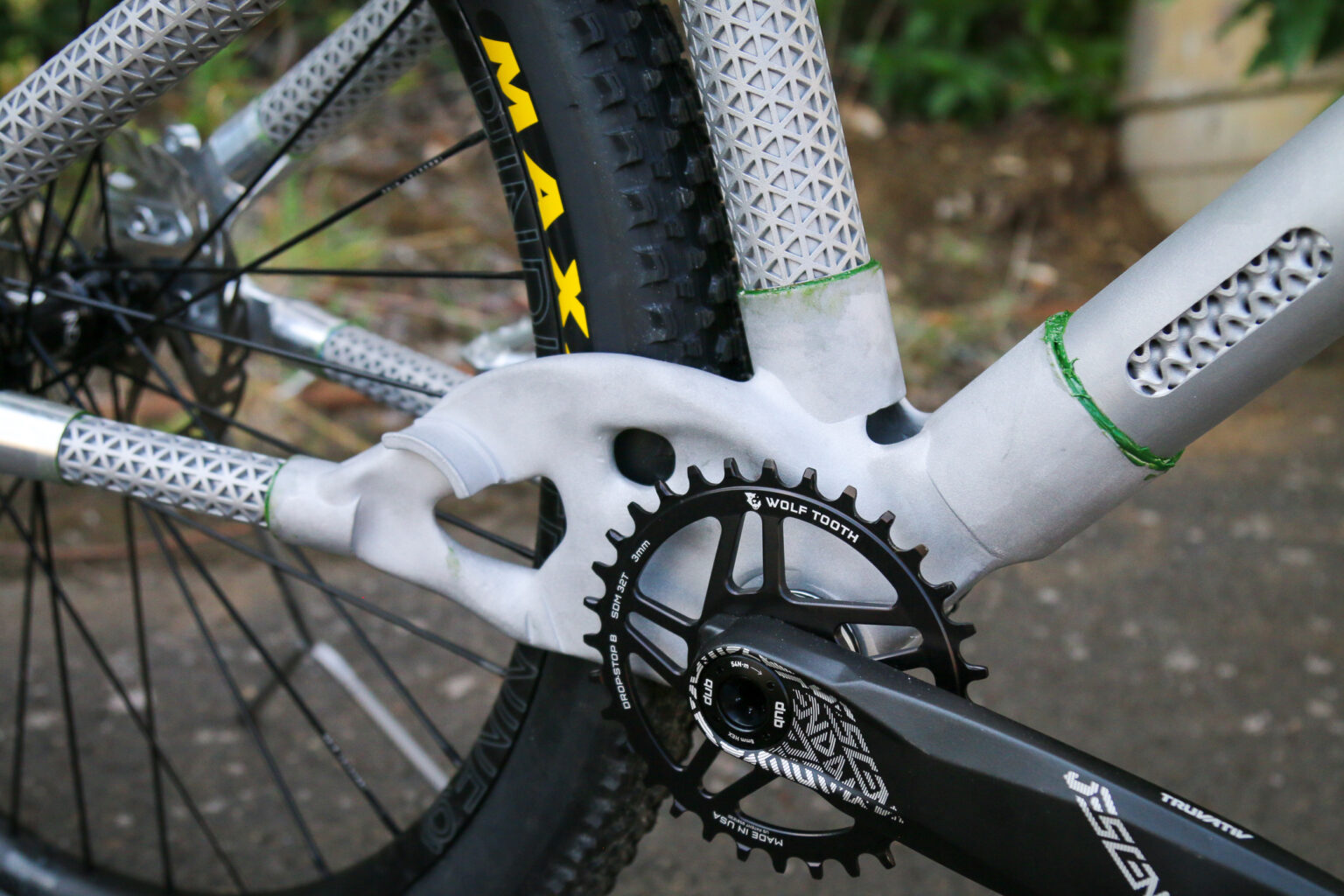 3d printed aluminum dirt jump bike bottom bracket