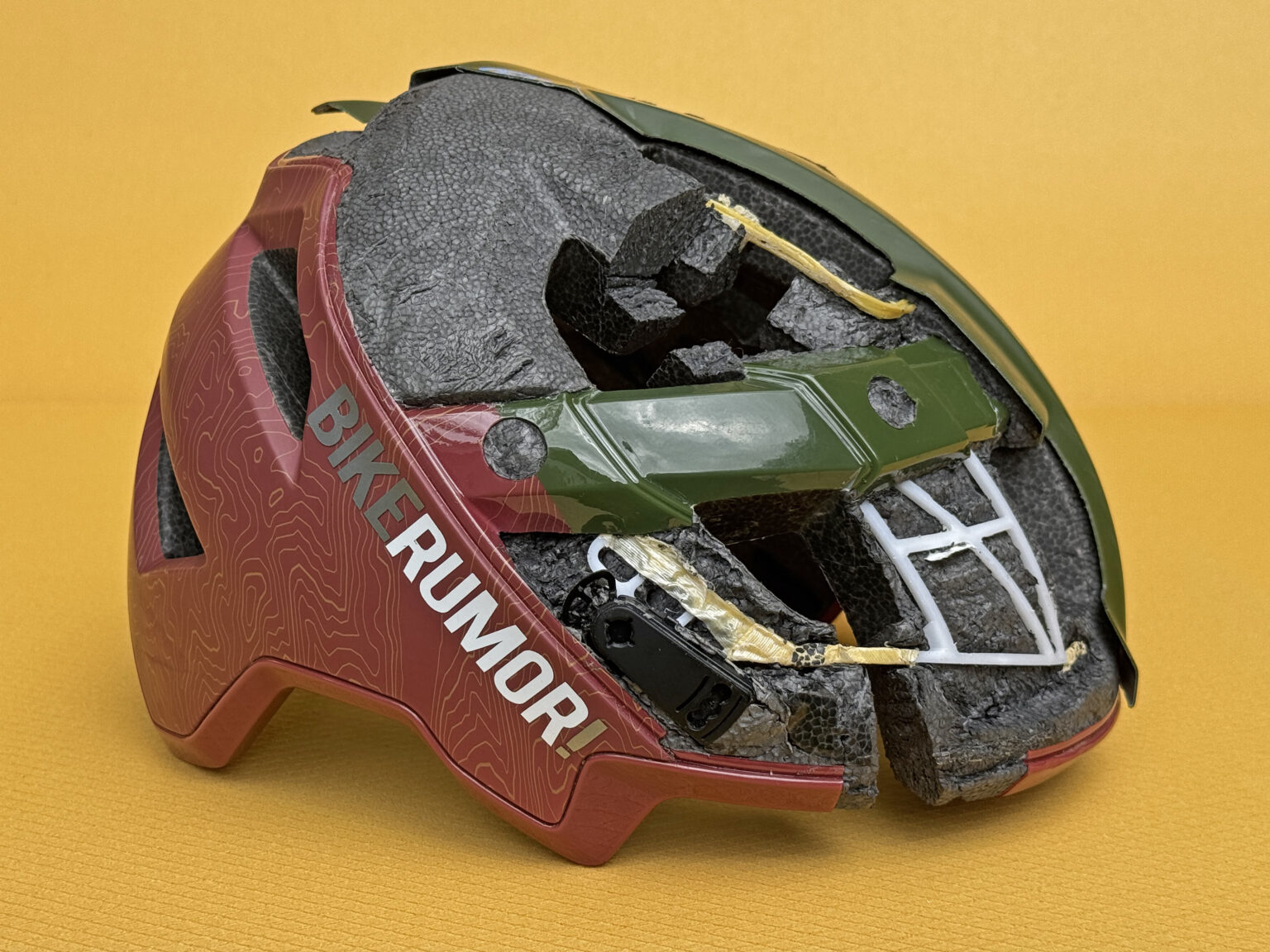 MTB Helmet Crash Post-Mortem: Leatt All-Mtn 3.0 exposed - outer EPS carved away