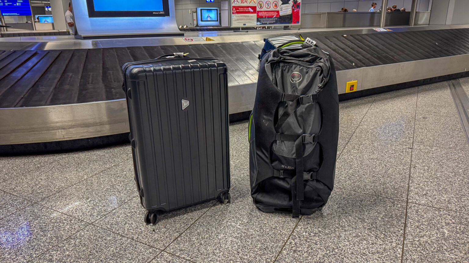 Tern BYB P10 in Airporter Slim suitcase