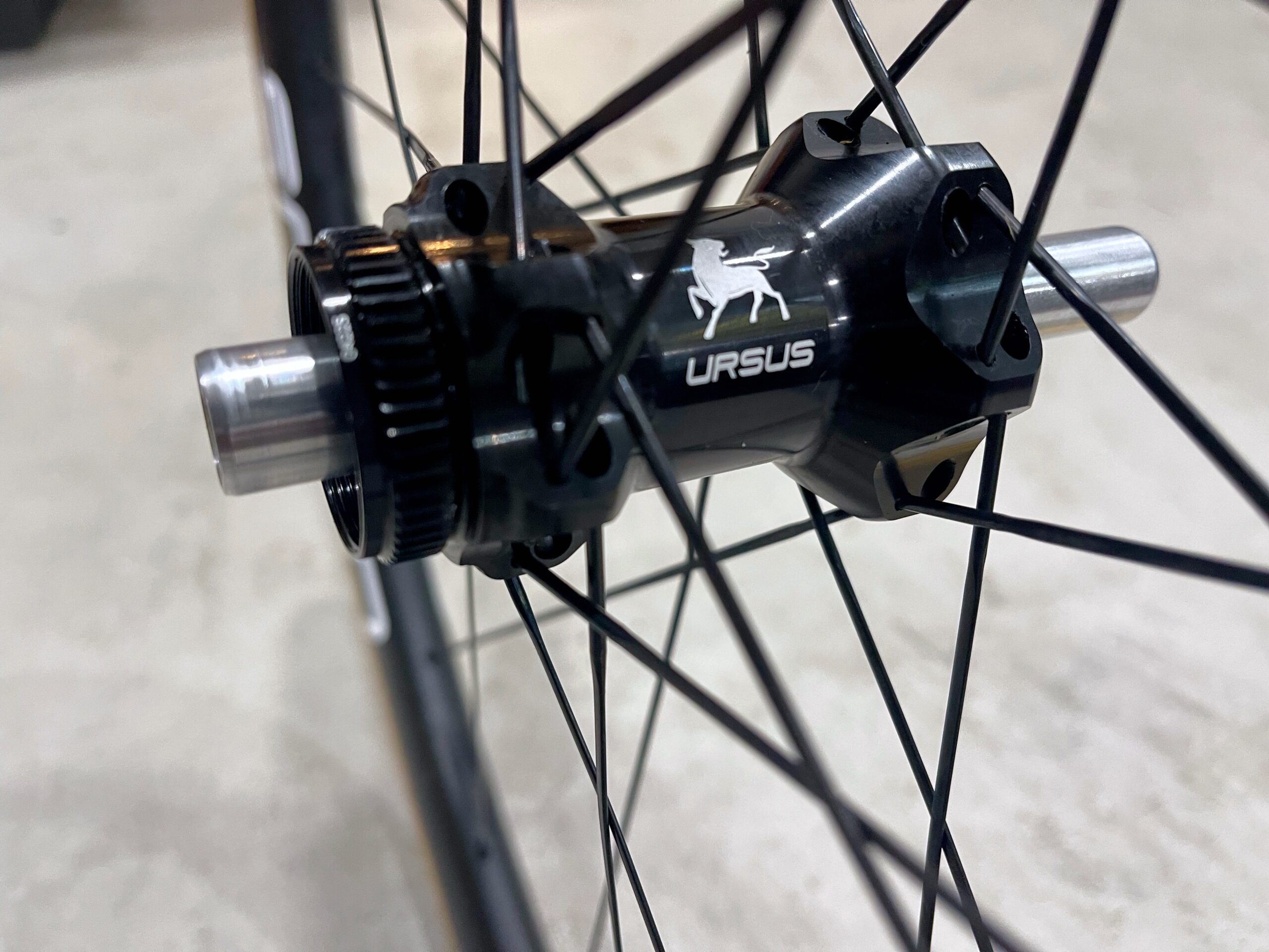 Ursus Proxima 40 Team Edition center lock
