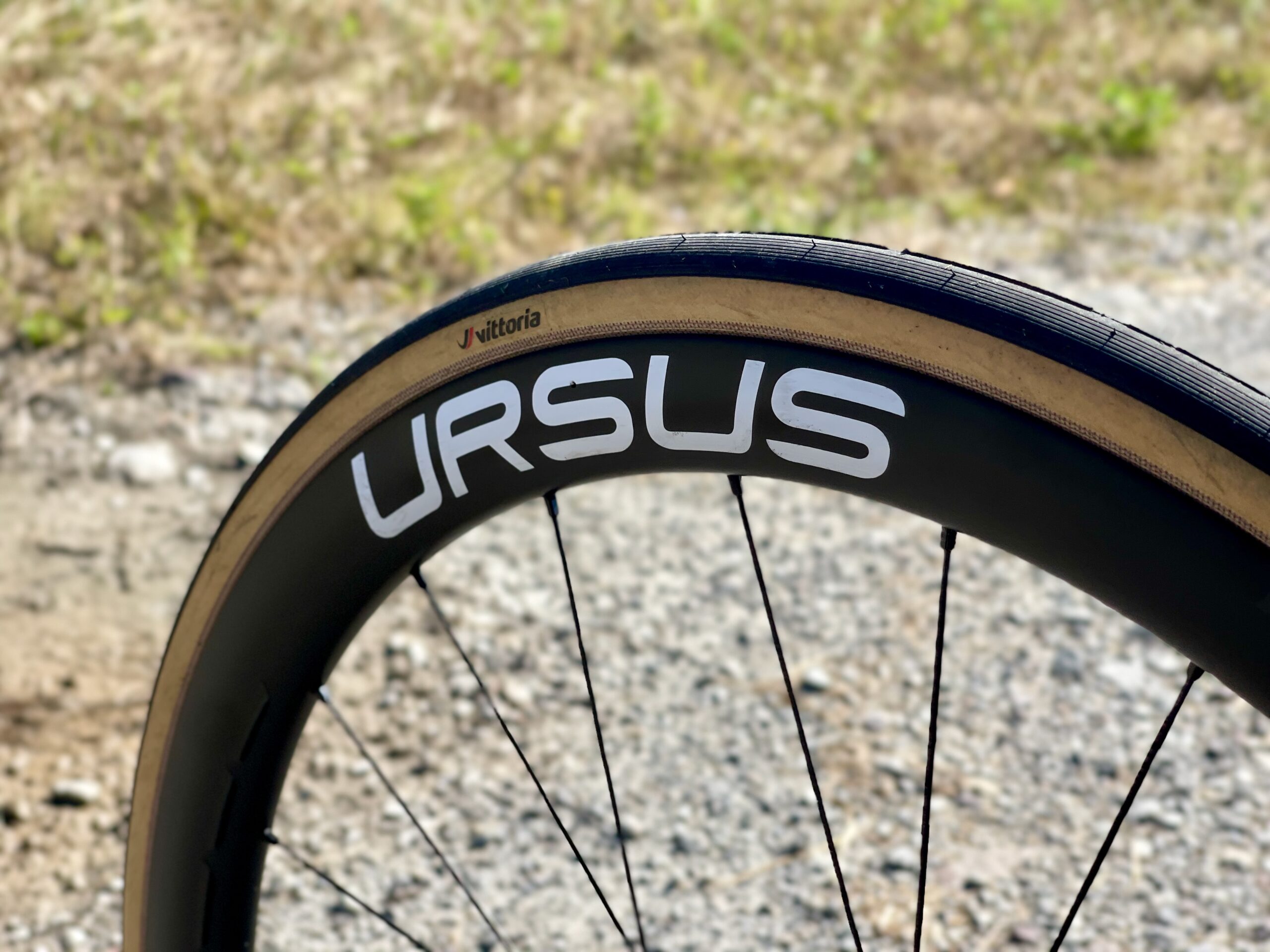 Ursus Proxima 40 Team Edition front wheel