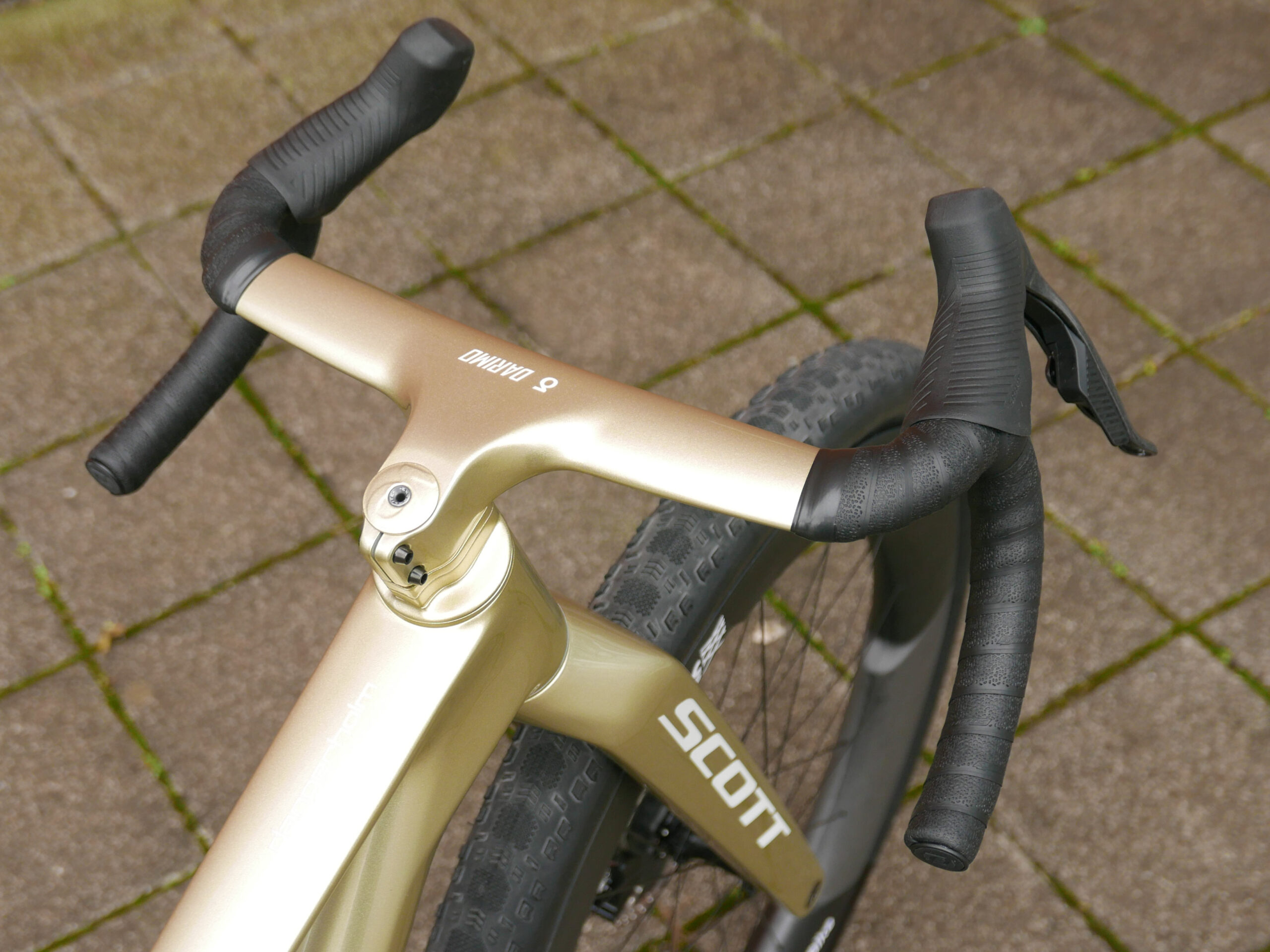 Dangerholm Scott Scale+Foil fat tire aero gravel race project bike with Faction ultra-wide concept wheels, custom Darimo cockpit